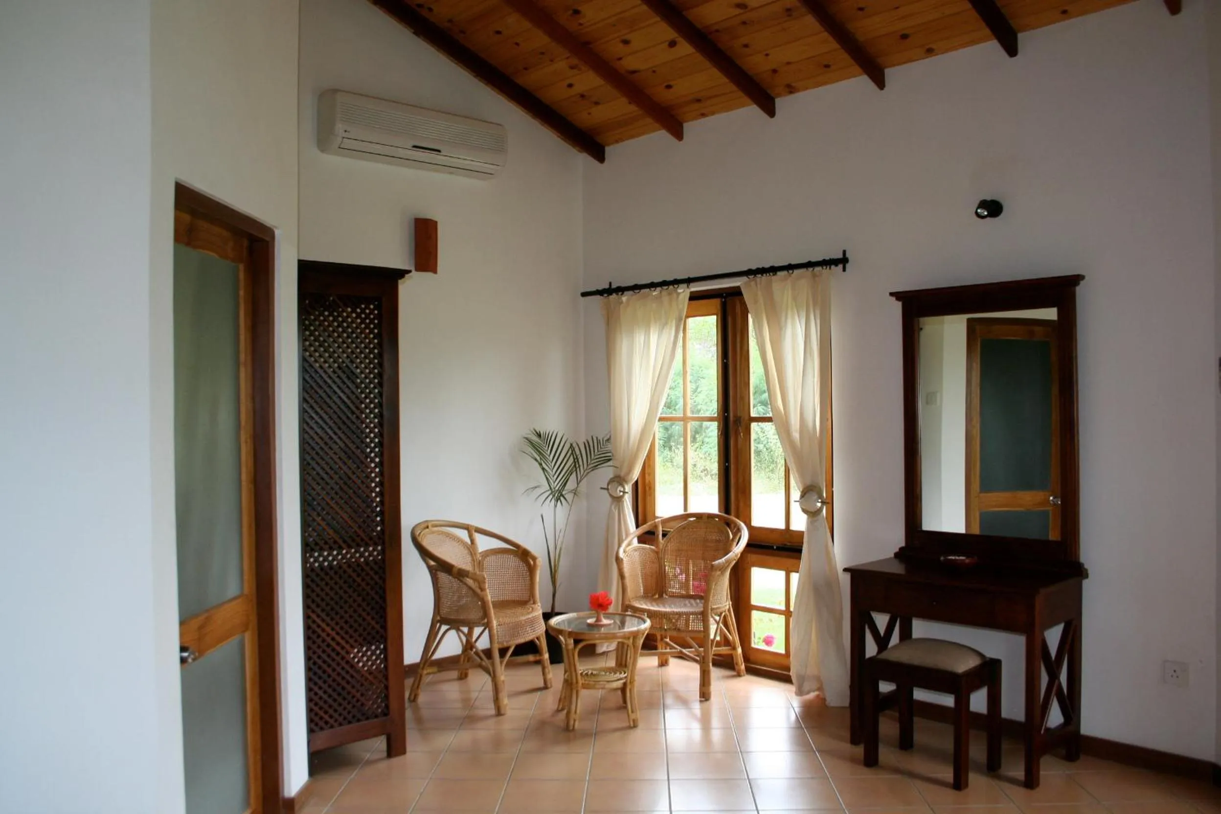 Photo of the whole room in Hibiscus Garden Hotel