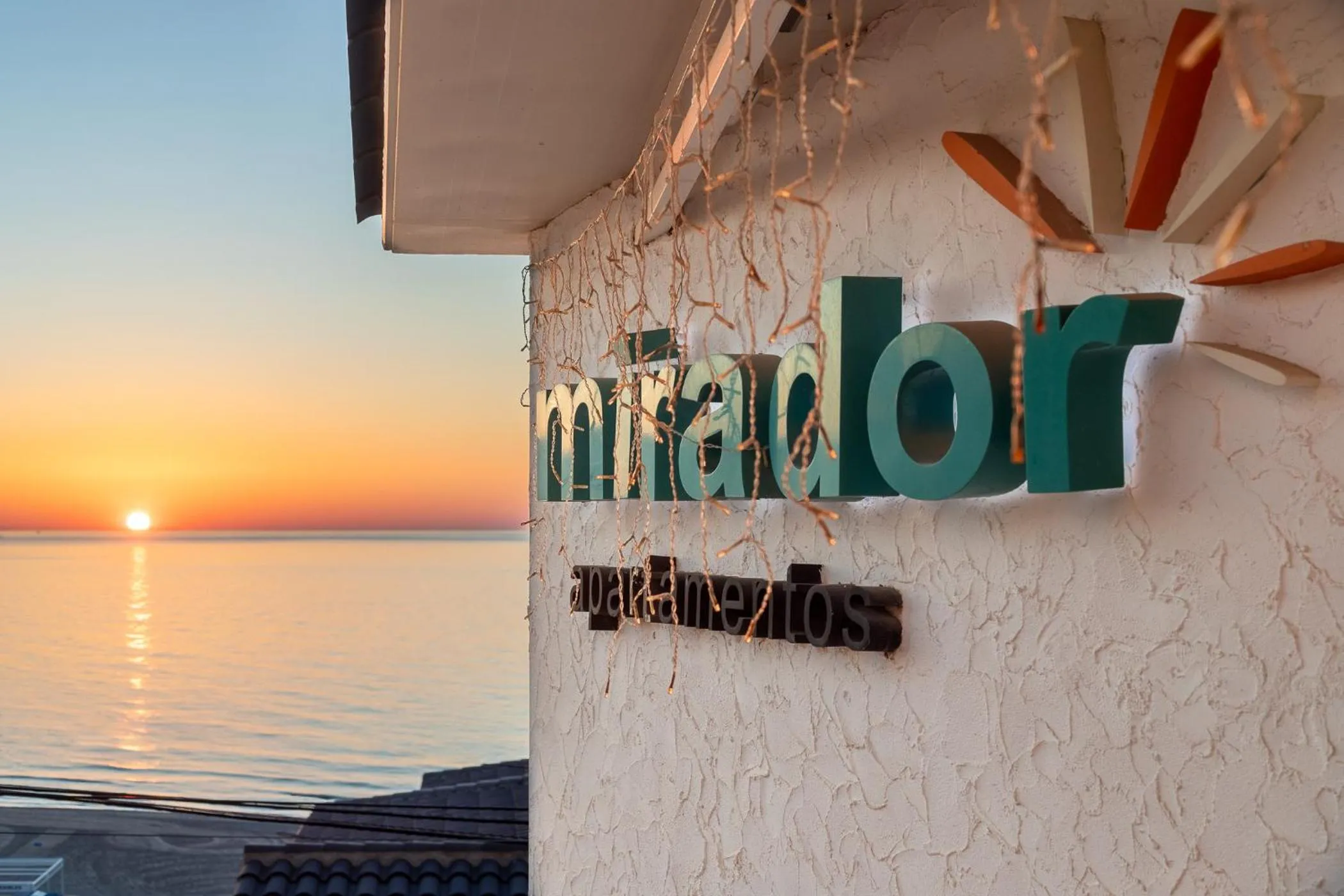 Property logo or sign in Apartamentos Mirador