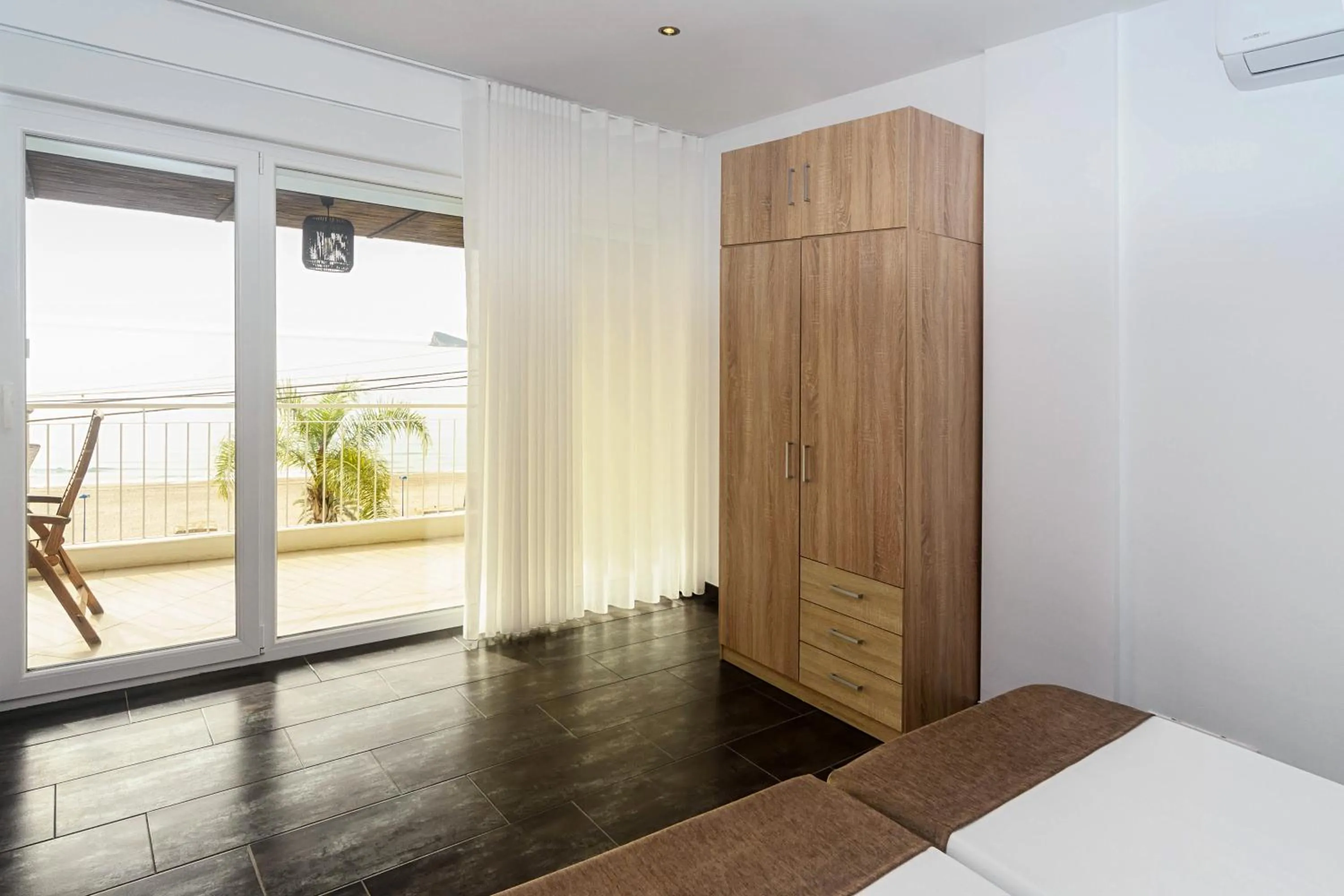 Sea view, Bed in Apartamentos Mirador