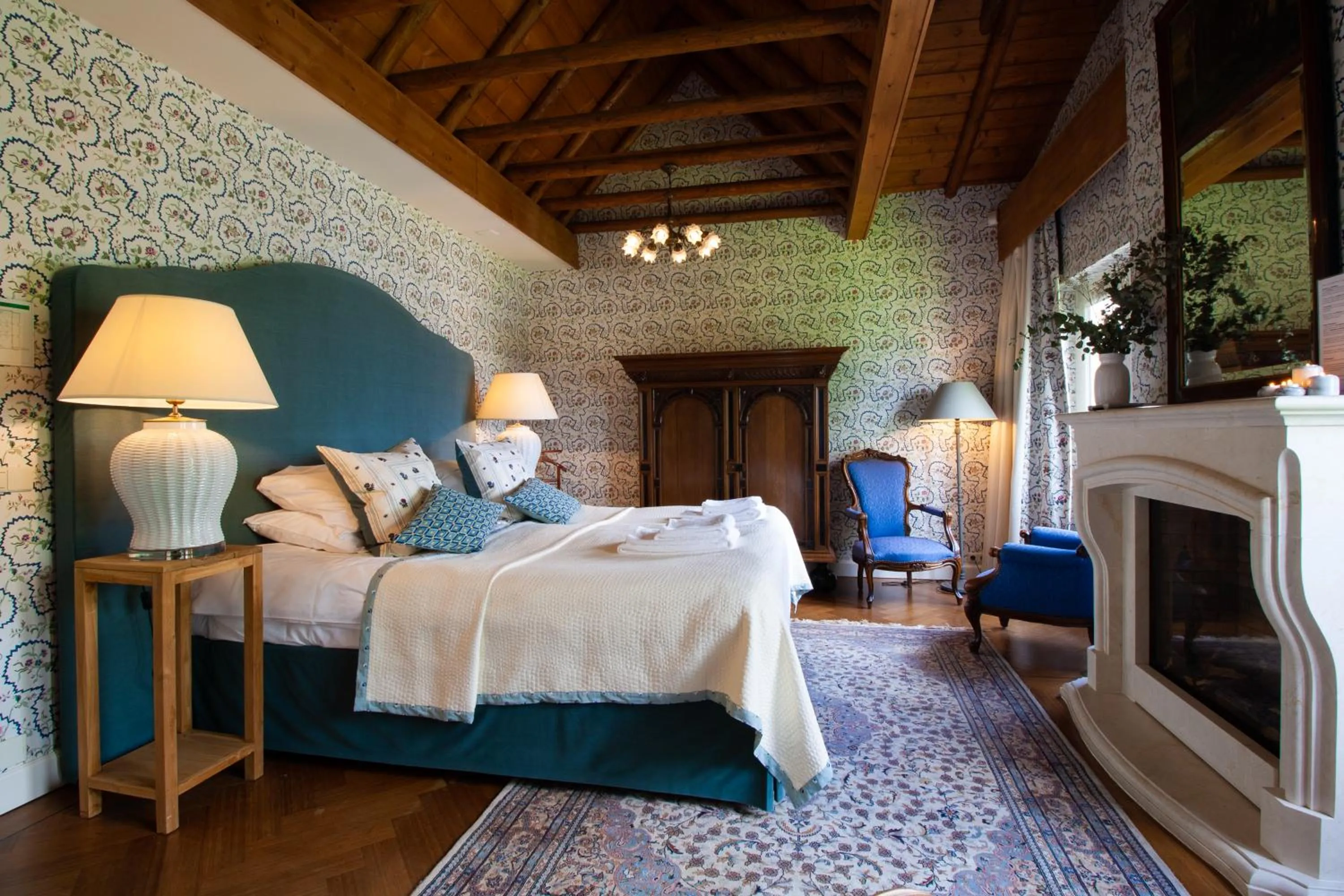 Bedroom, Bed in Villa Veertien