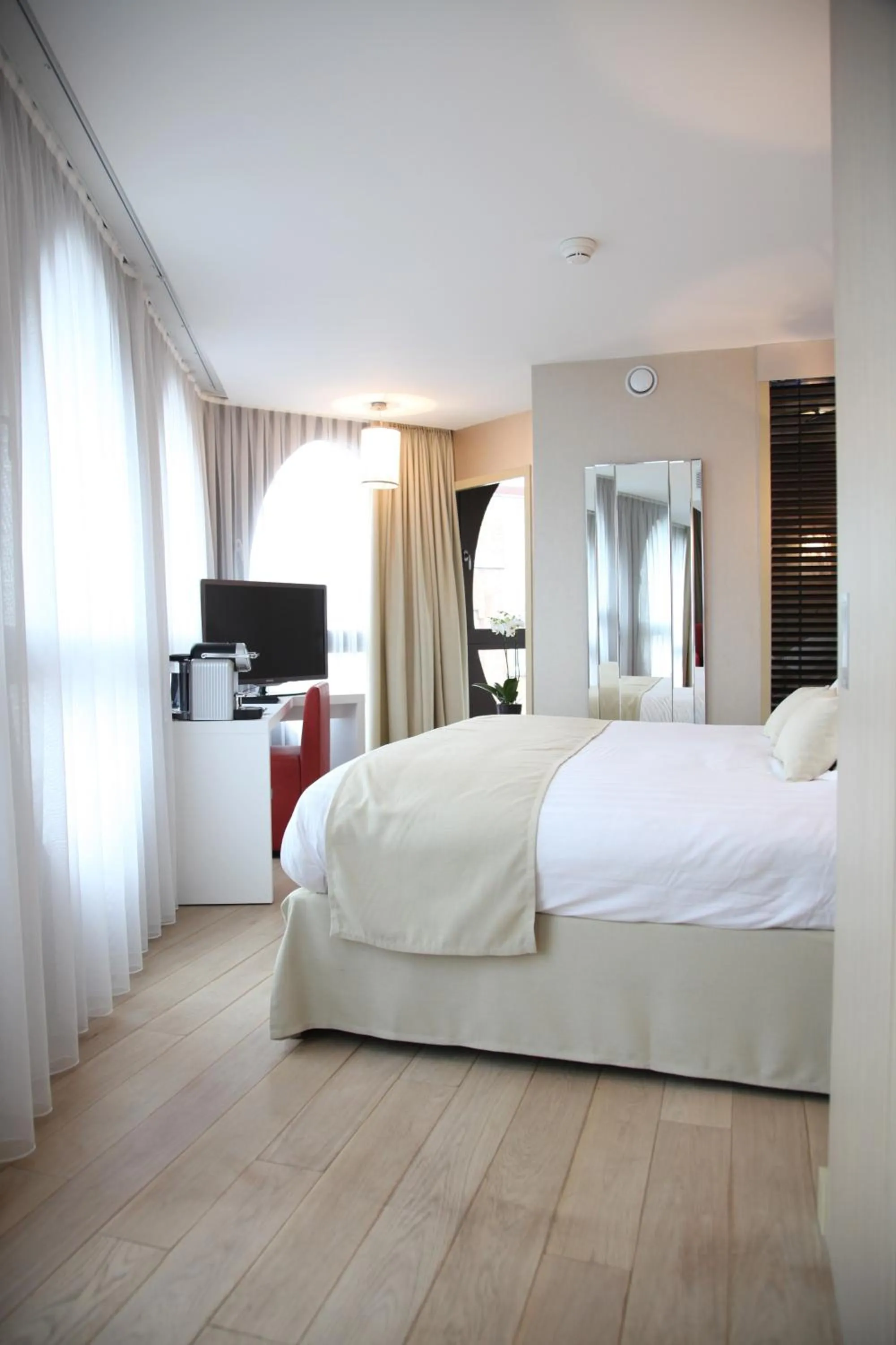 Photo of the whole room, Bed in Best Western Premier Why Hotel