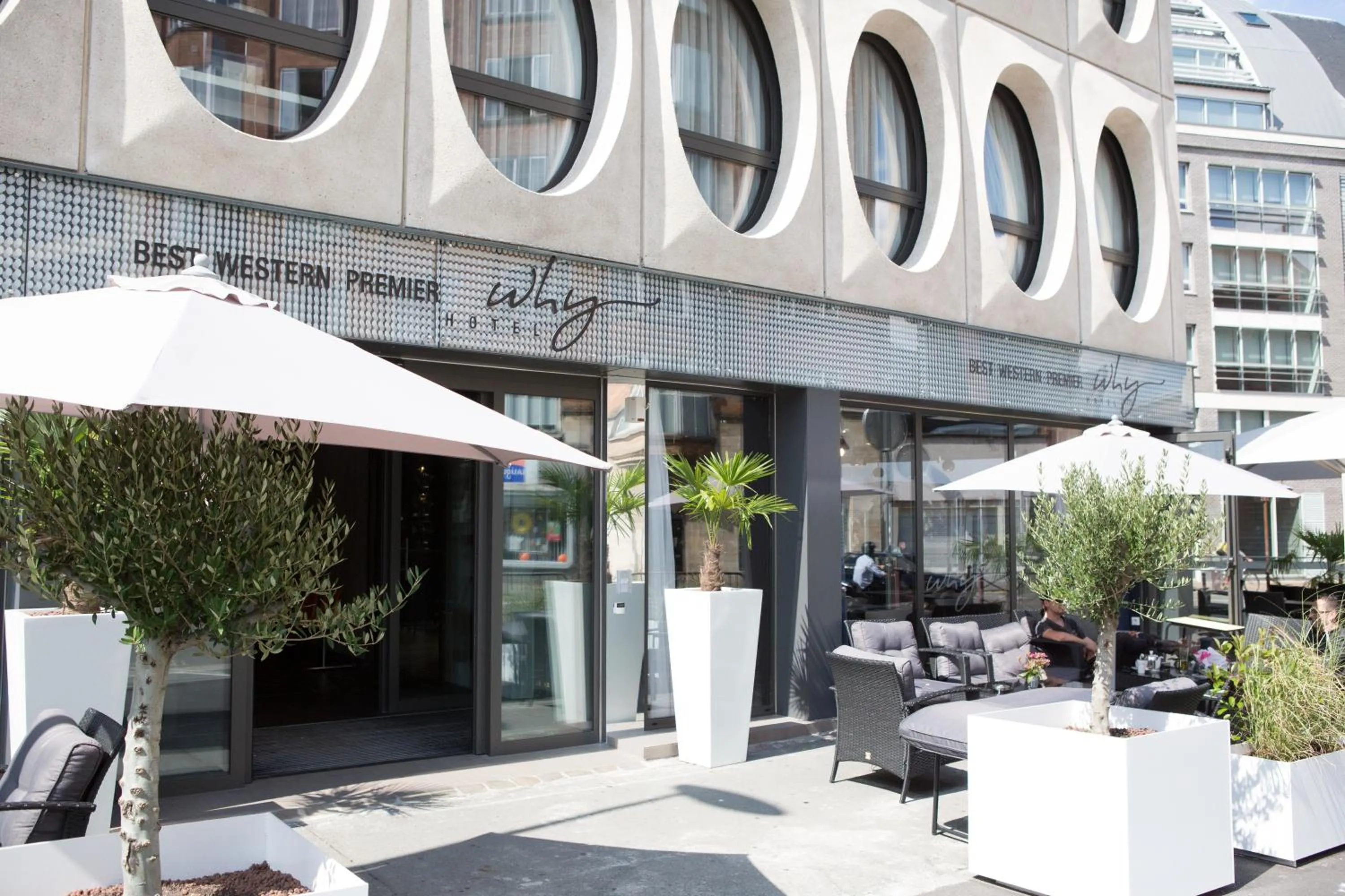 Facade/entrance in Best Western Premier Why Hotel