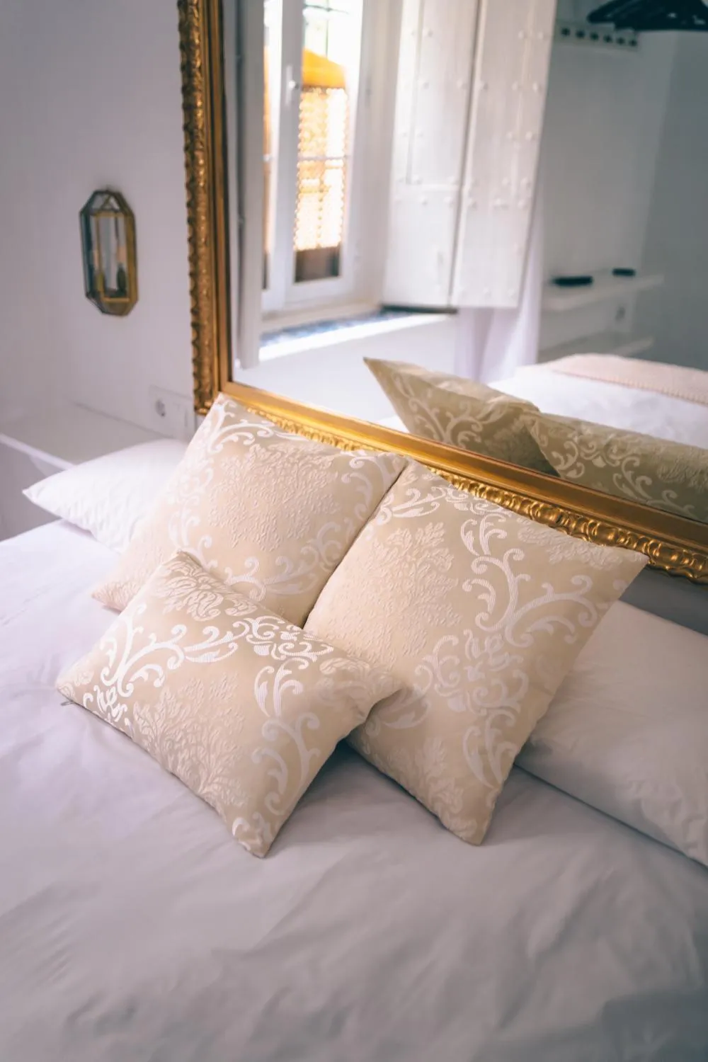 Bedroom, Bed in Alcázar de María