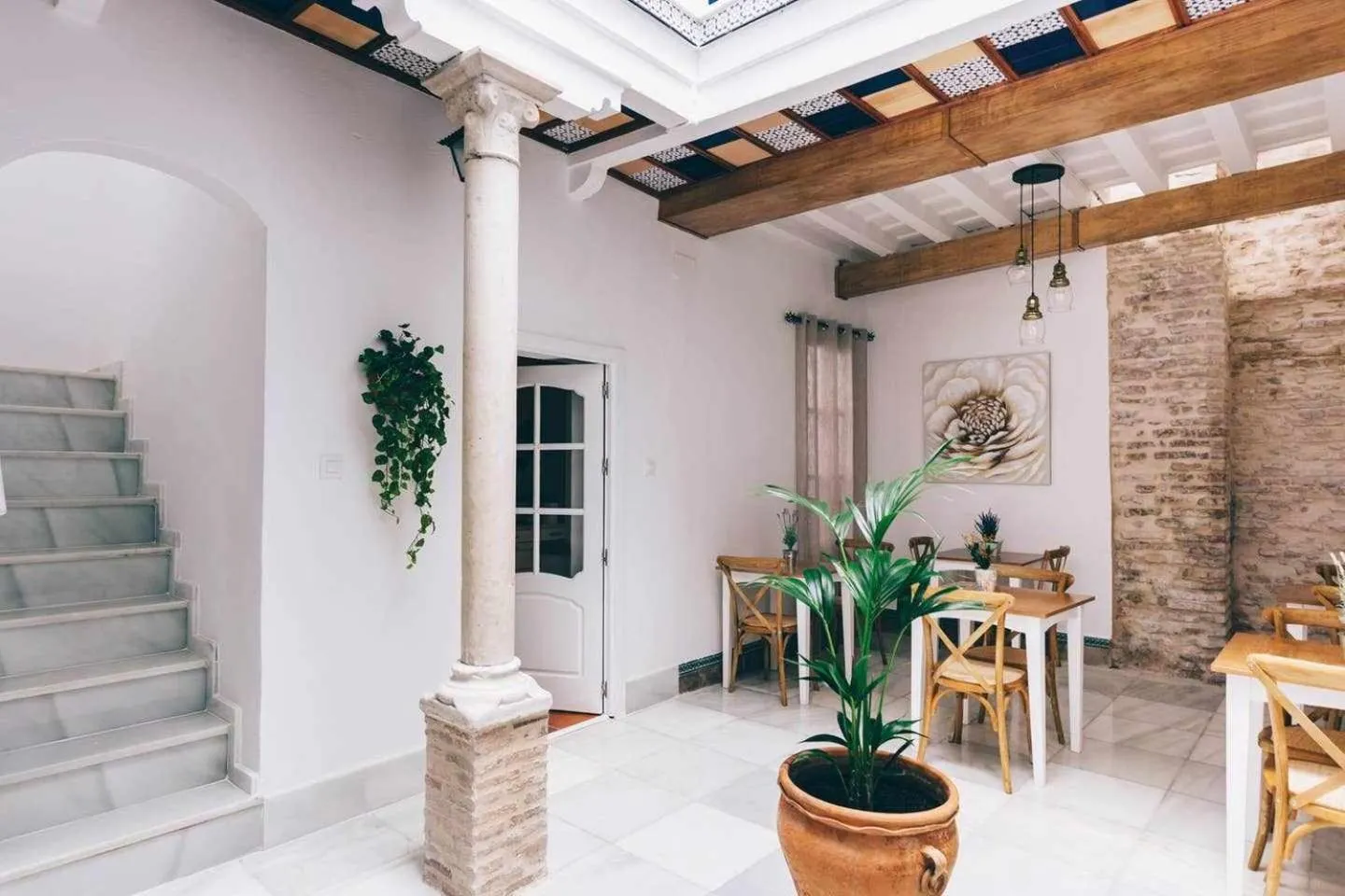 Breakfast in Alcázar de María