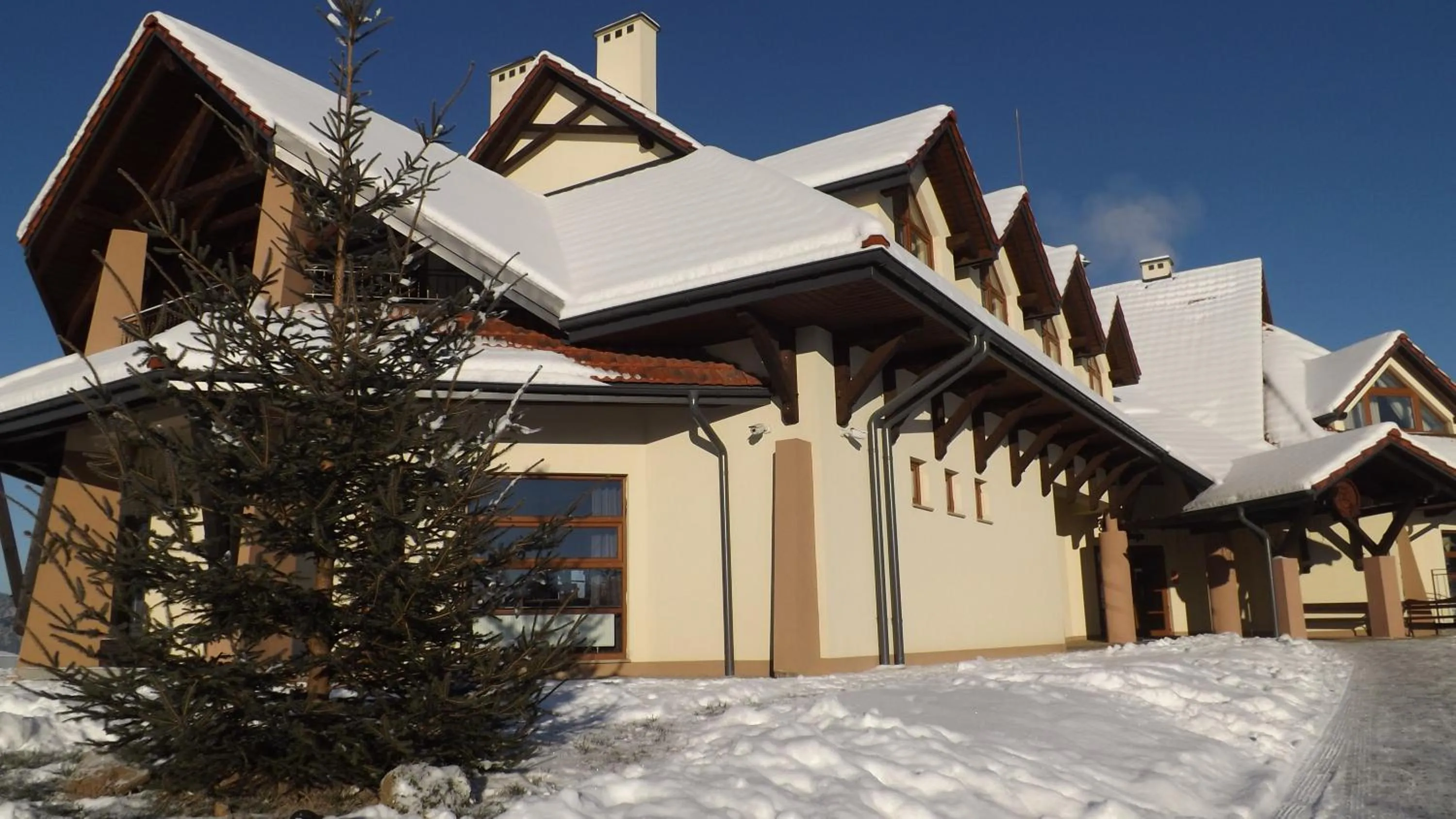 Facade/entrance in Zajazd Bieszczadzka Ostoja