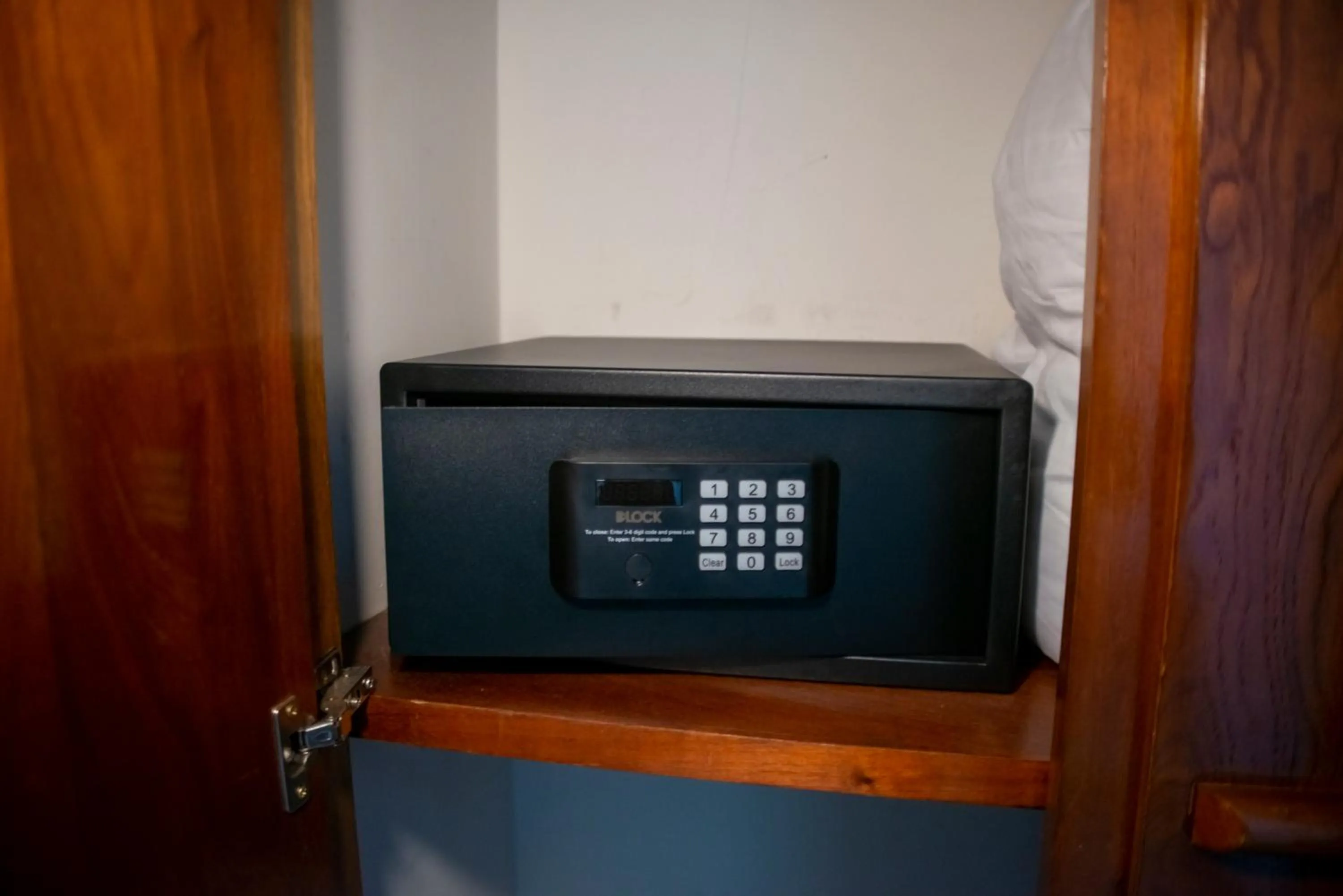 safe in Hotel Portinari Ponte da Amizade