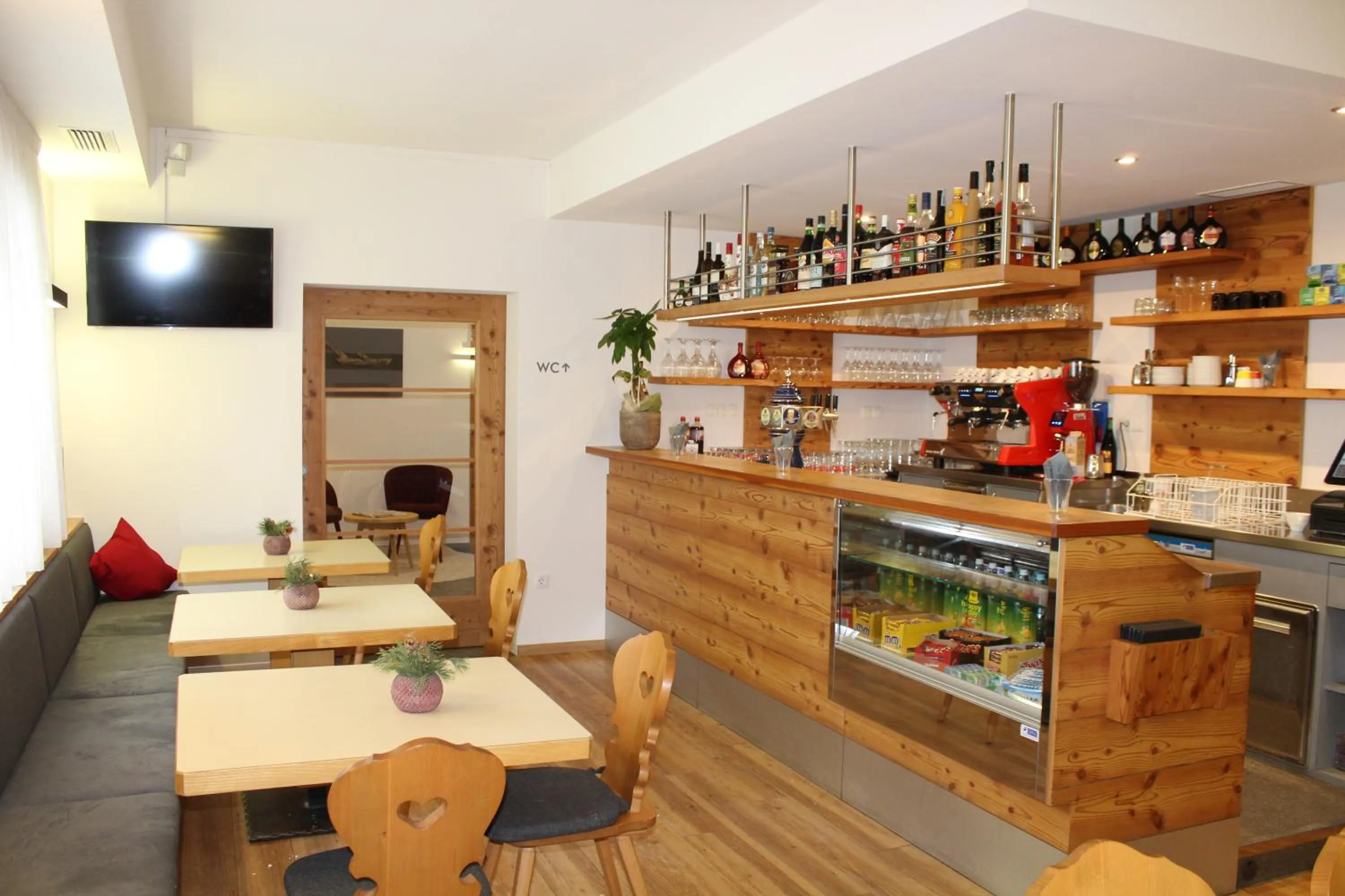 Lounge or bar in Hotel Argentum by Bergkristall