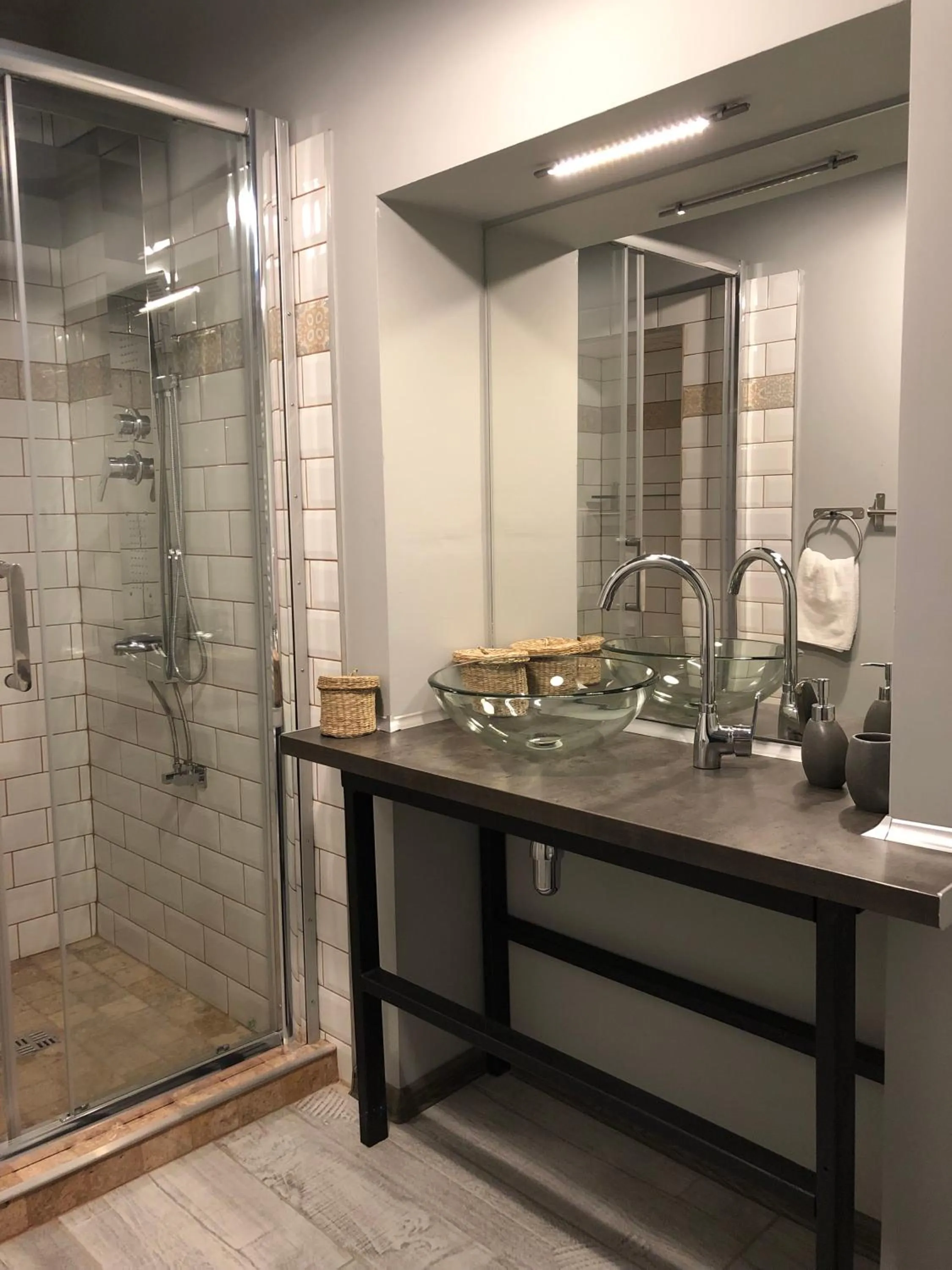 Bathroom in Poet Pastior Residence