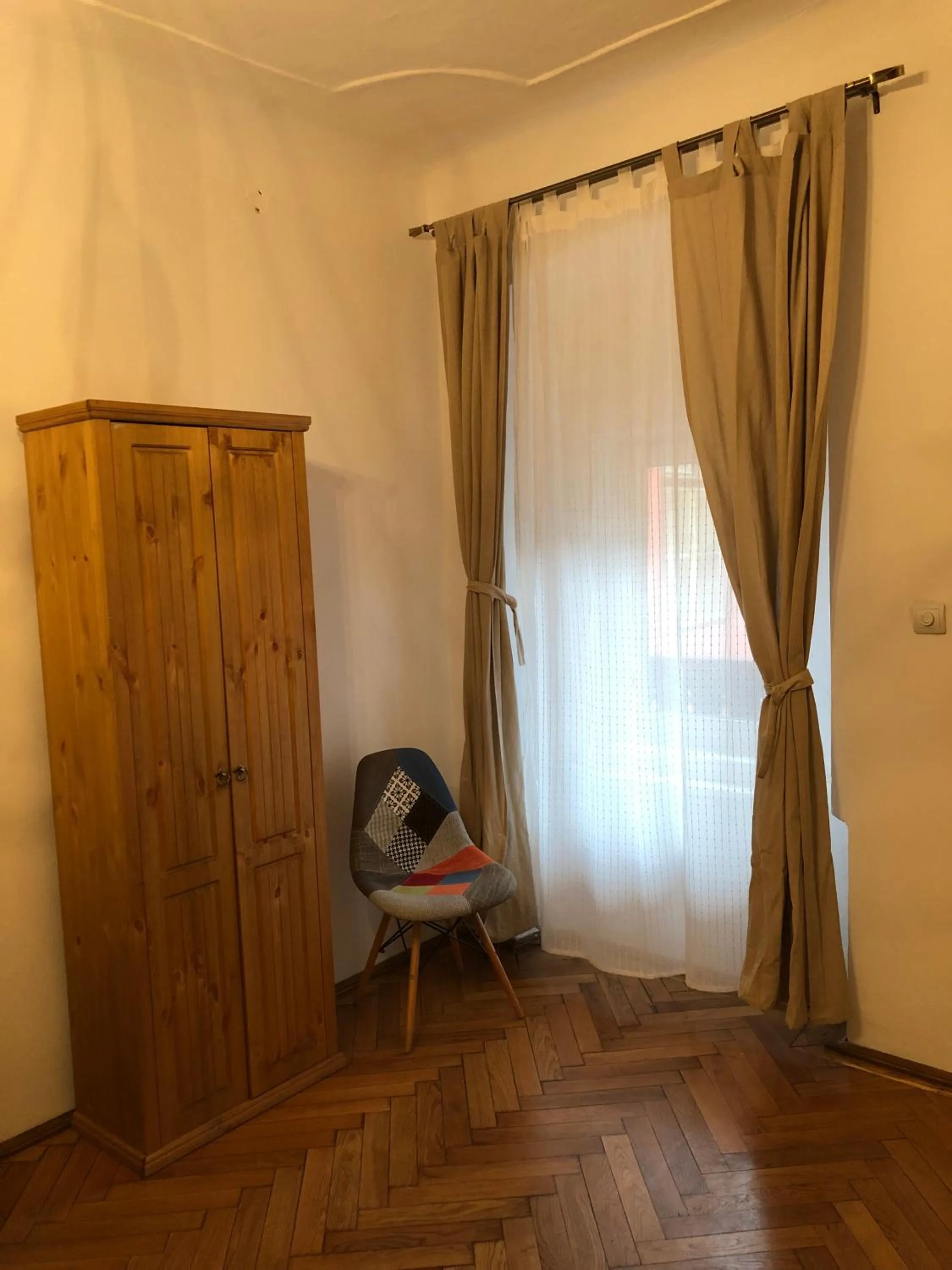 wardrobe in Poet Pastior Residence