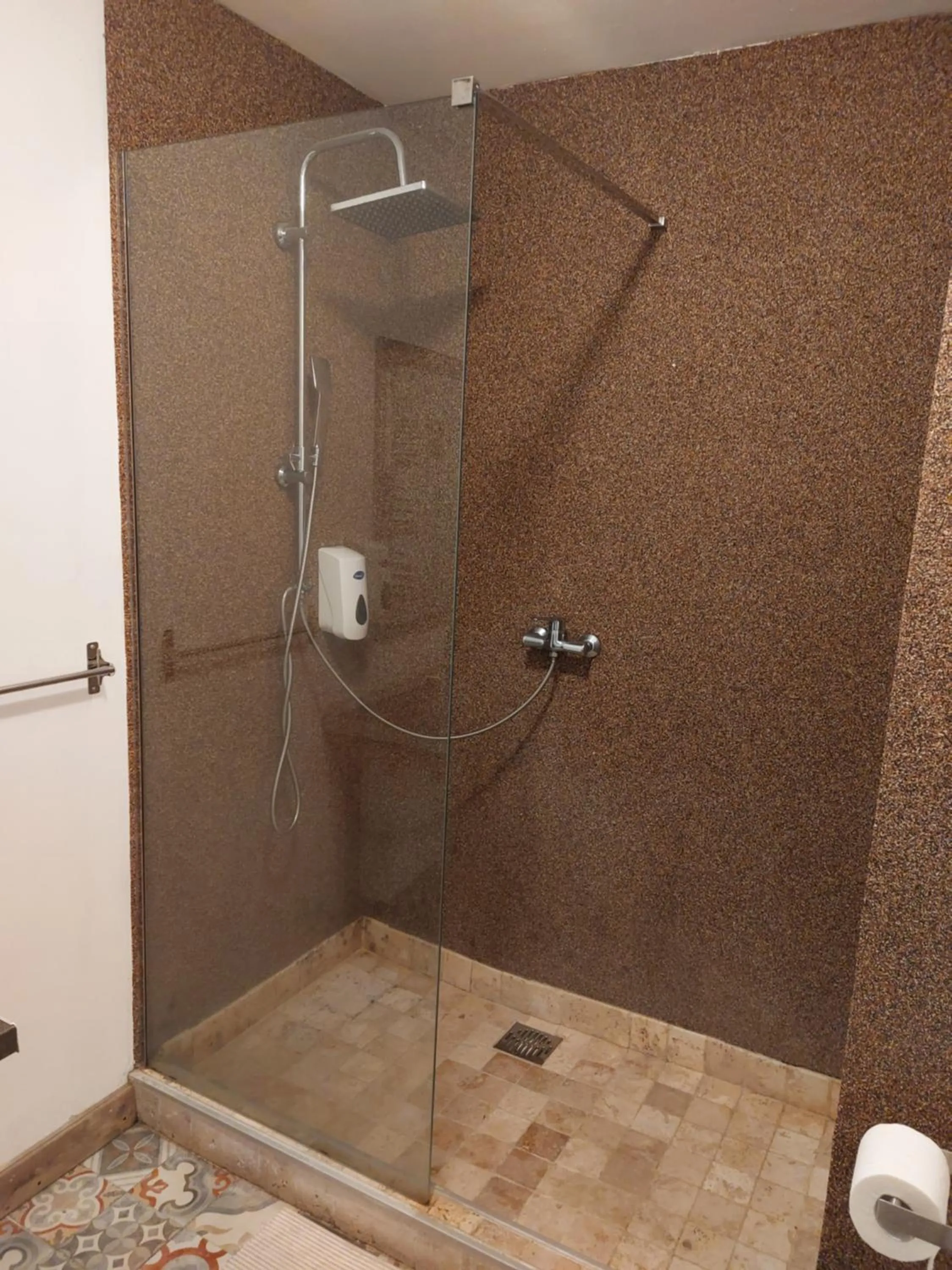 Property building in Poet Pastior Residence