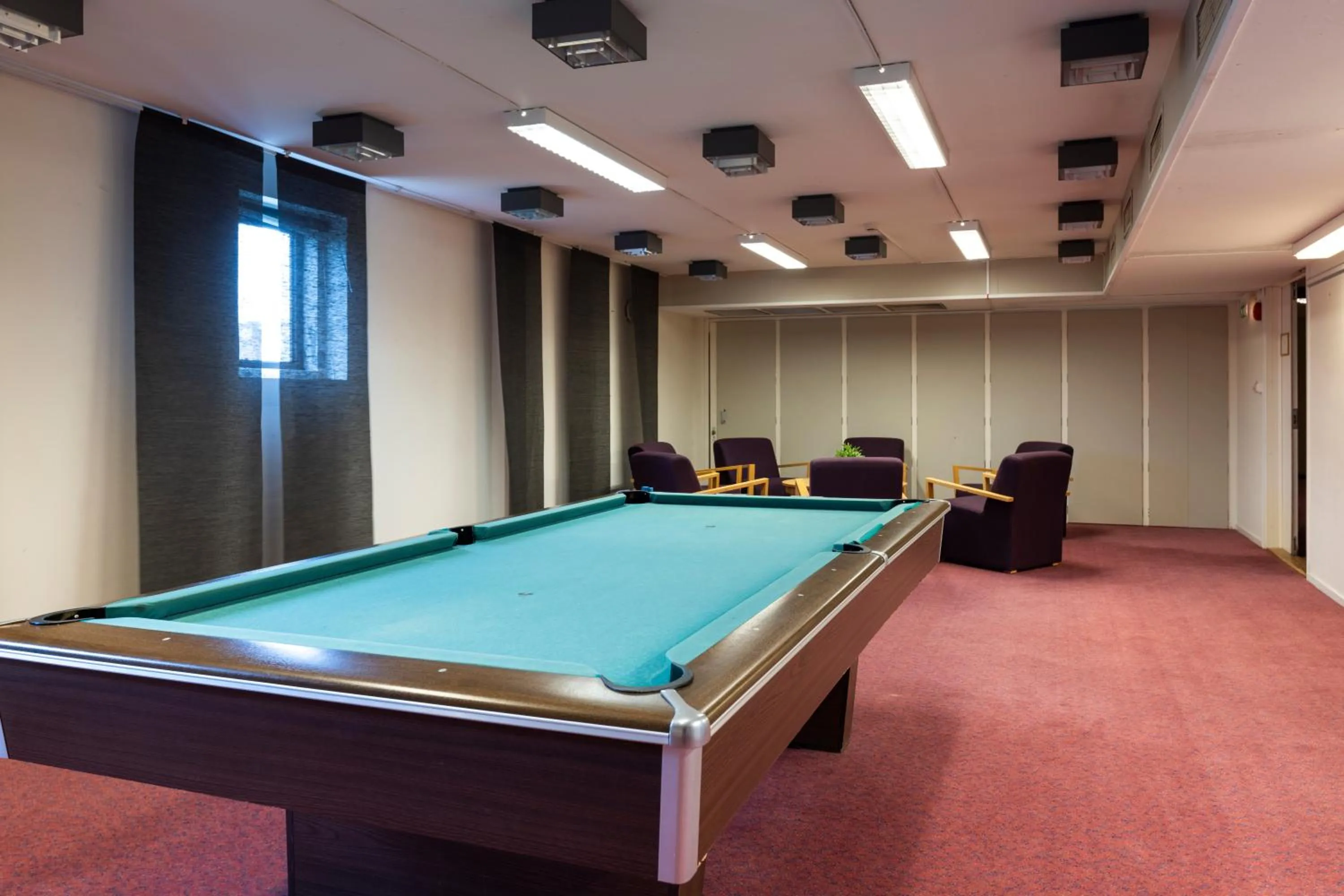 Evening entertainment in Good Morning+ Nyköping