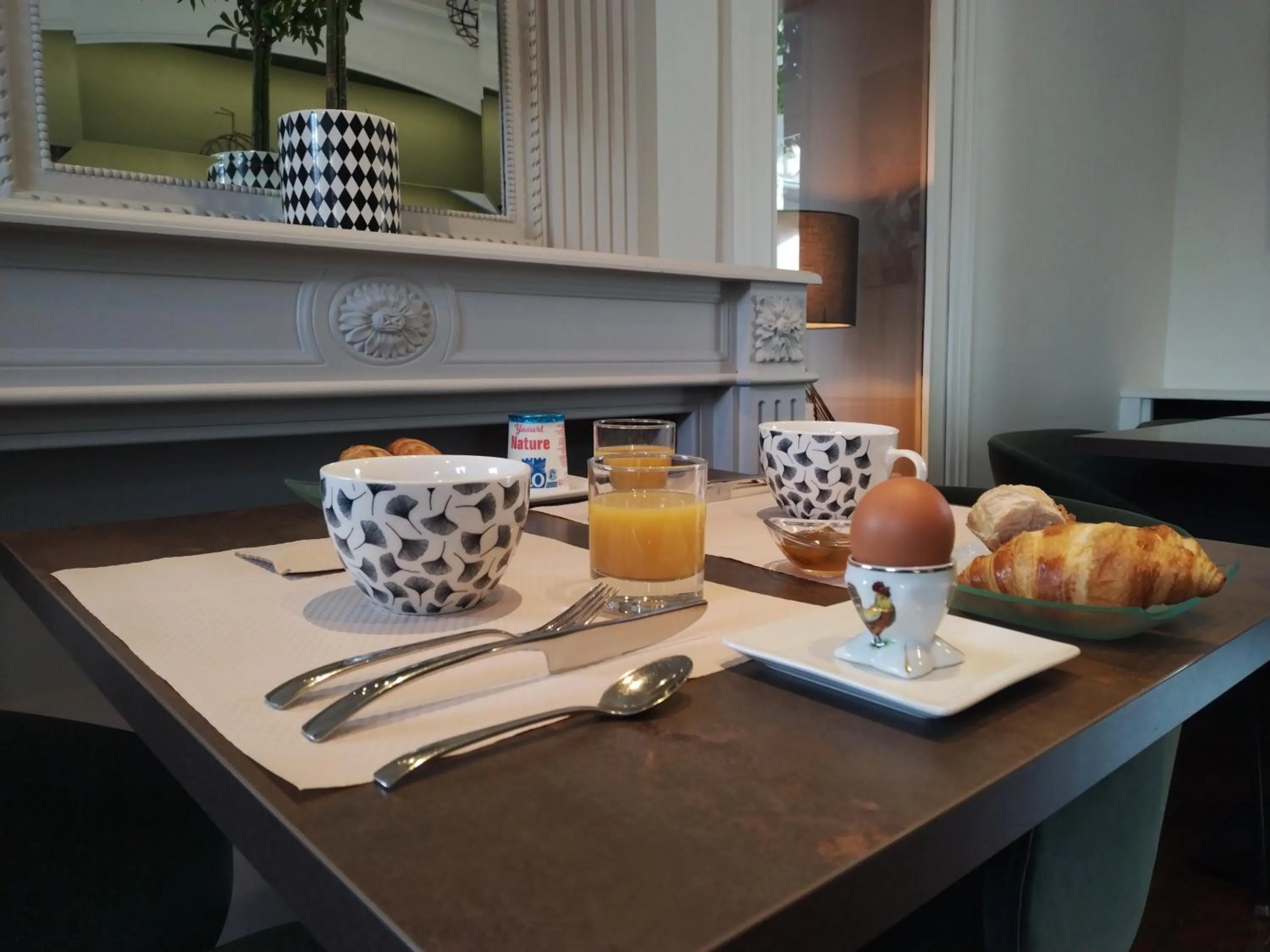 Breakfast in Hôtel de France