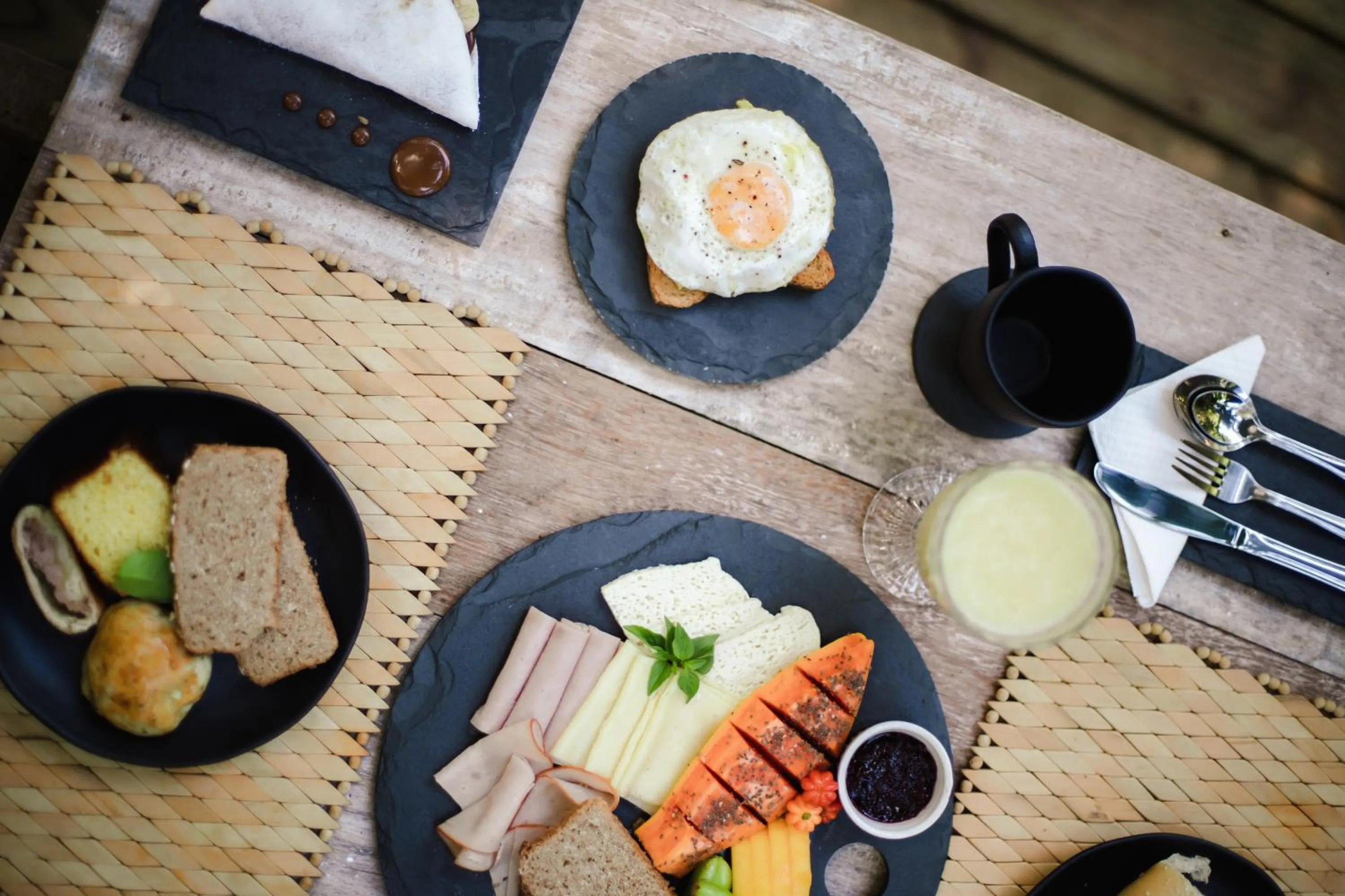 Food and drinks in Pousada Seis e Meia