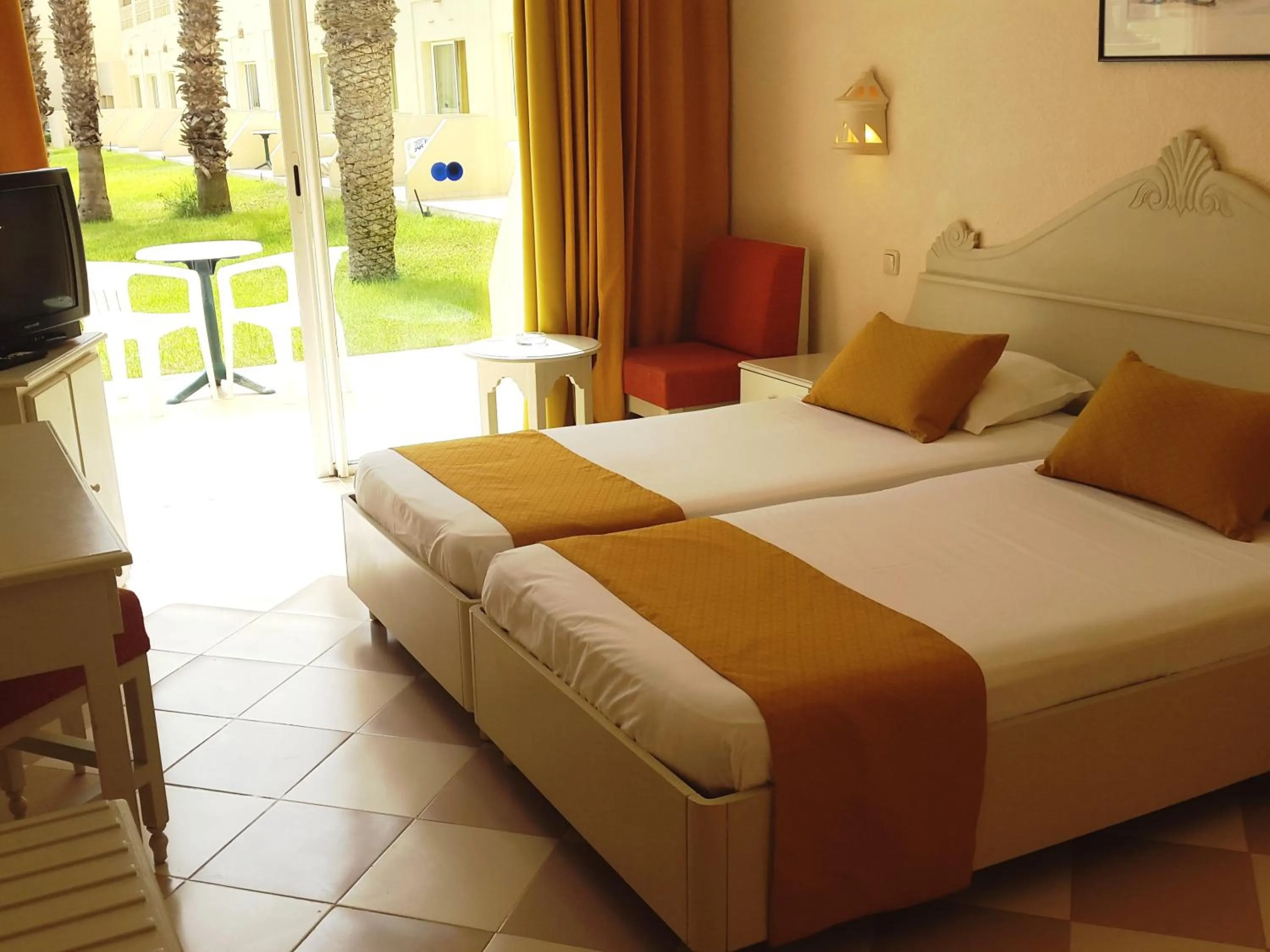 Photo of the whole room, Bed in Zephir Hôtel & Spa