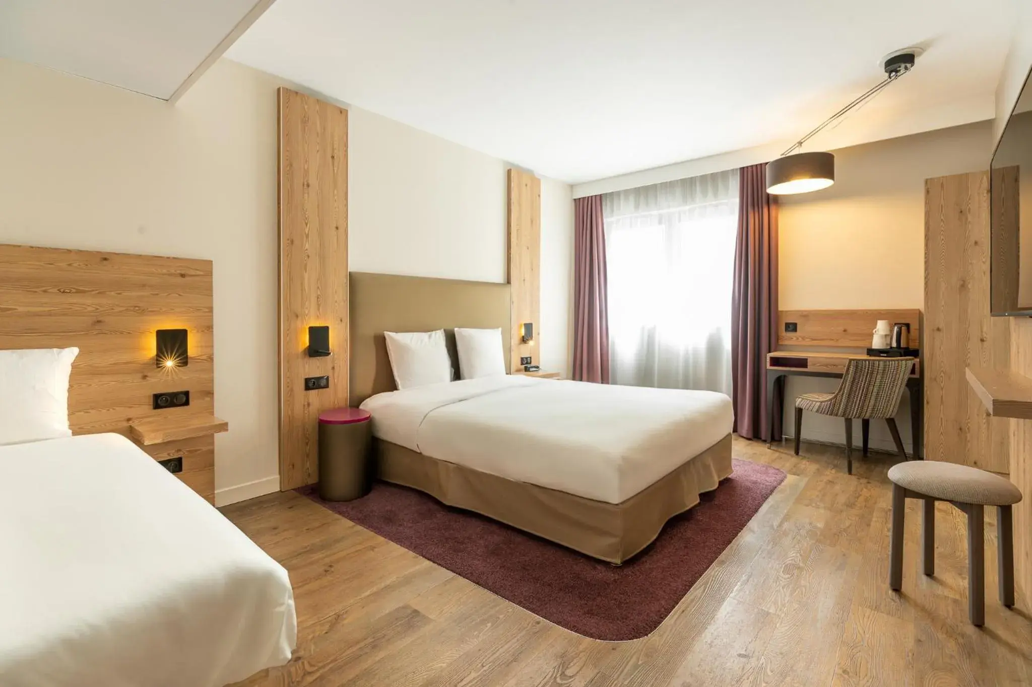 Triple Room in Hôtel Maison Turenne Triple Room in Hôtel Maison Turenne