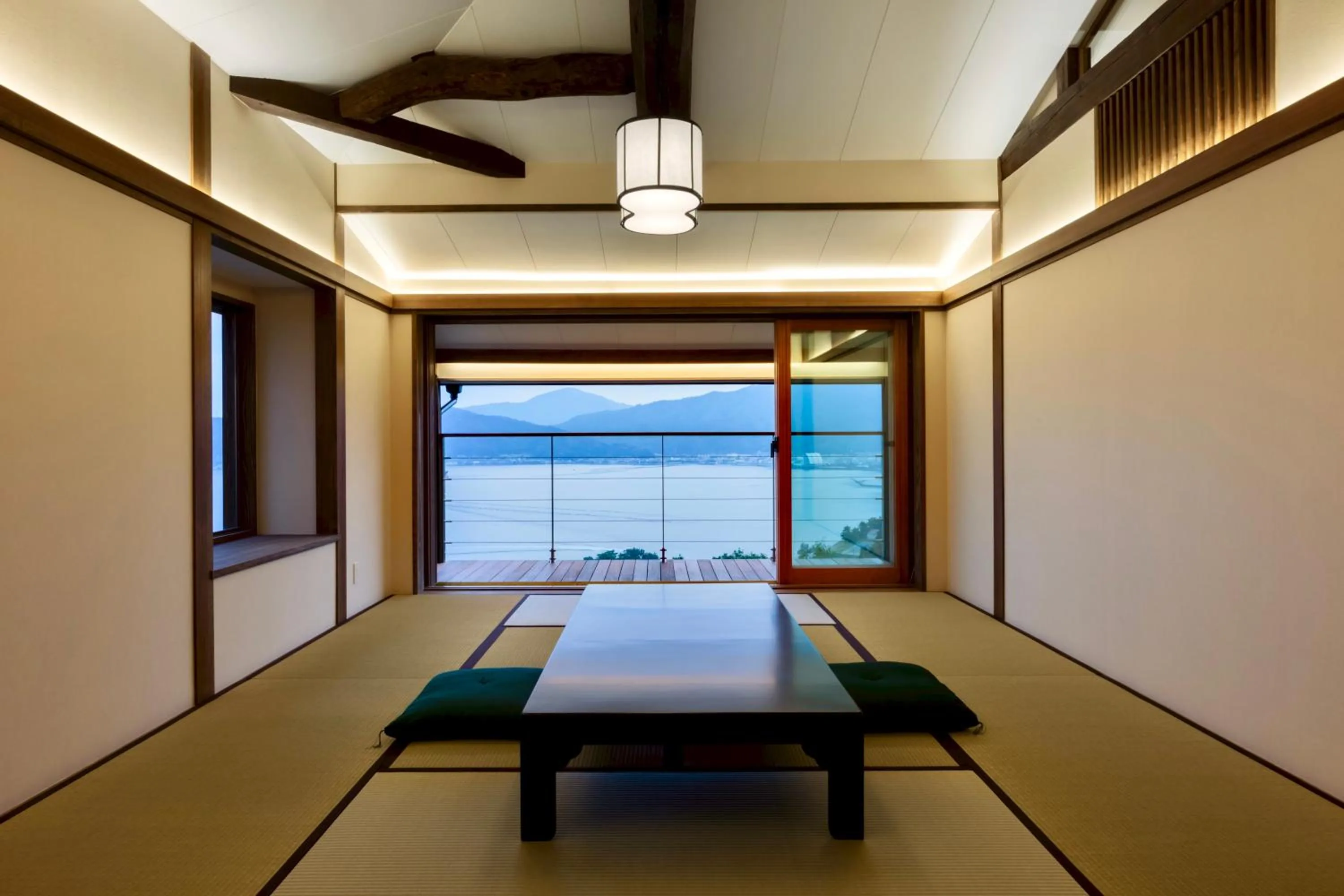 Photo of the whole room in Genmyoan