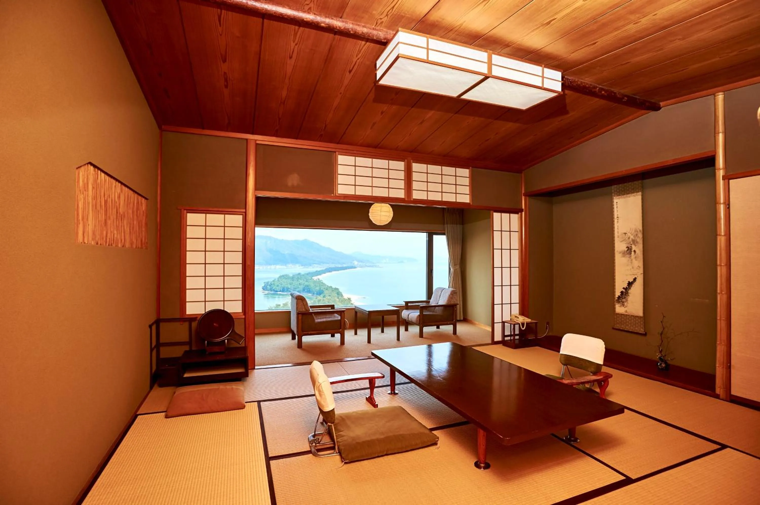 Photo of the whole room in Genmyoan