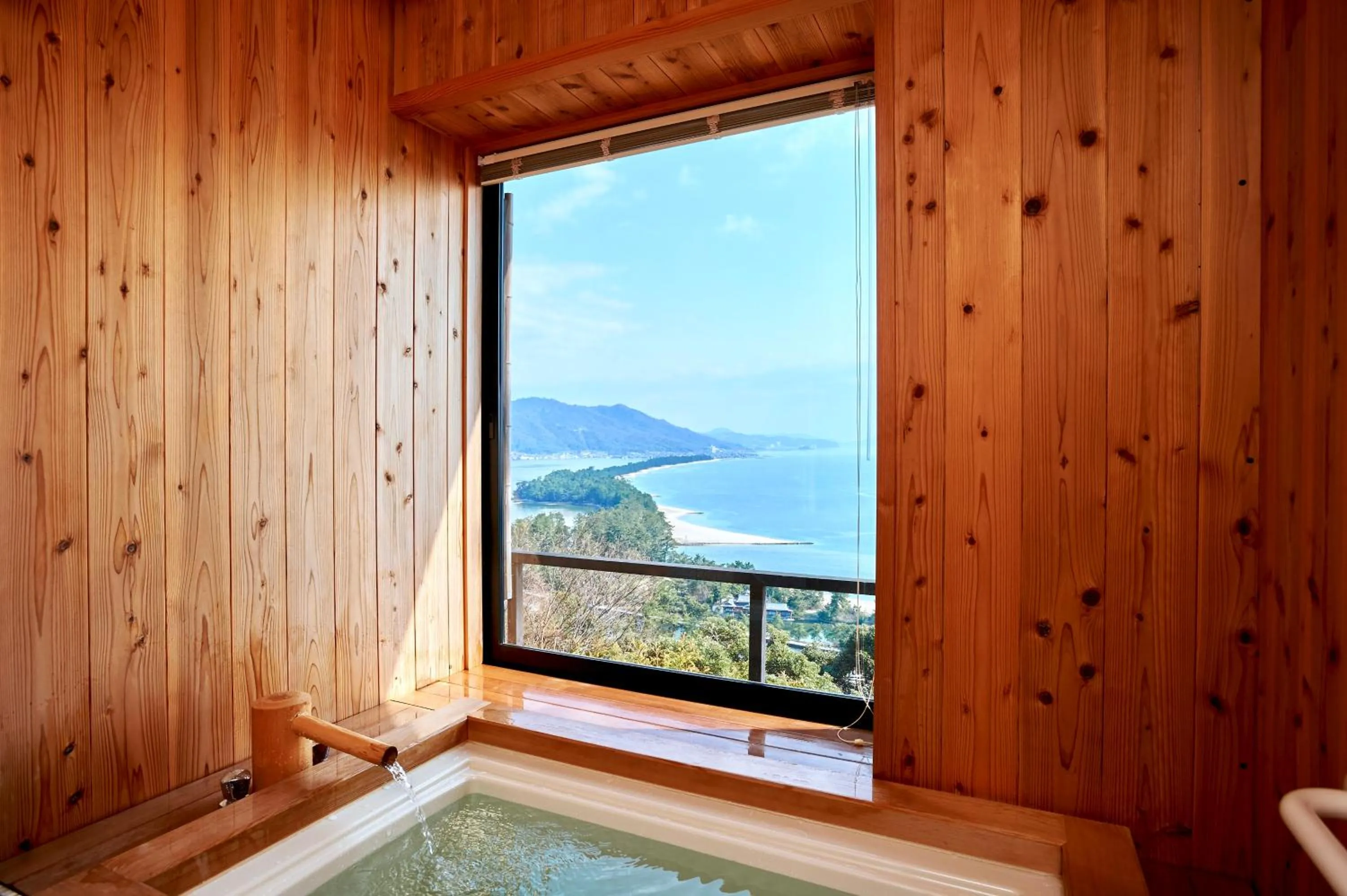 Photo of the whole room in Genmyoan