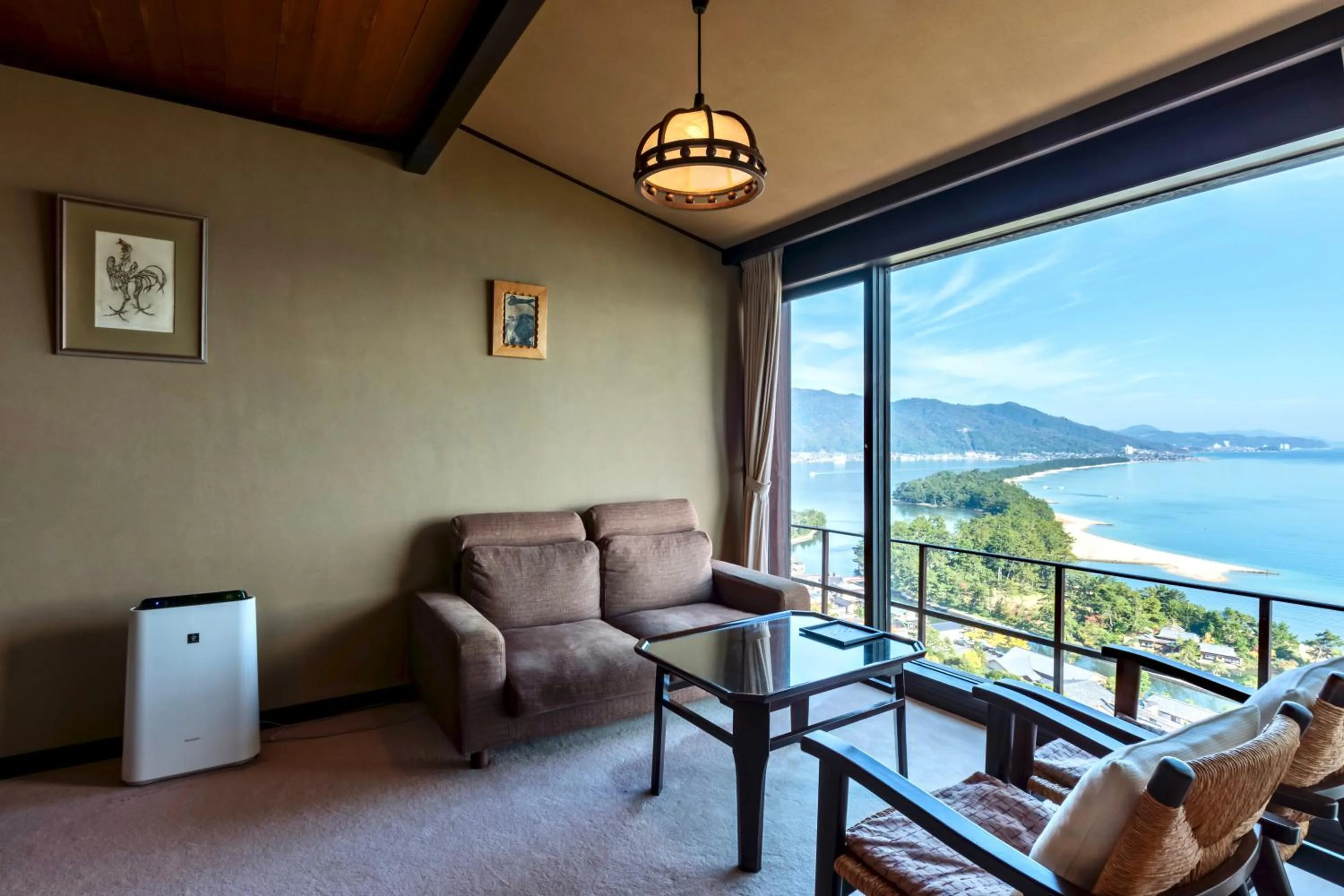 Photo of the whole room in Genmyoan