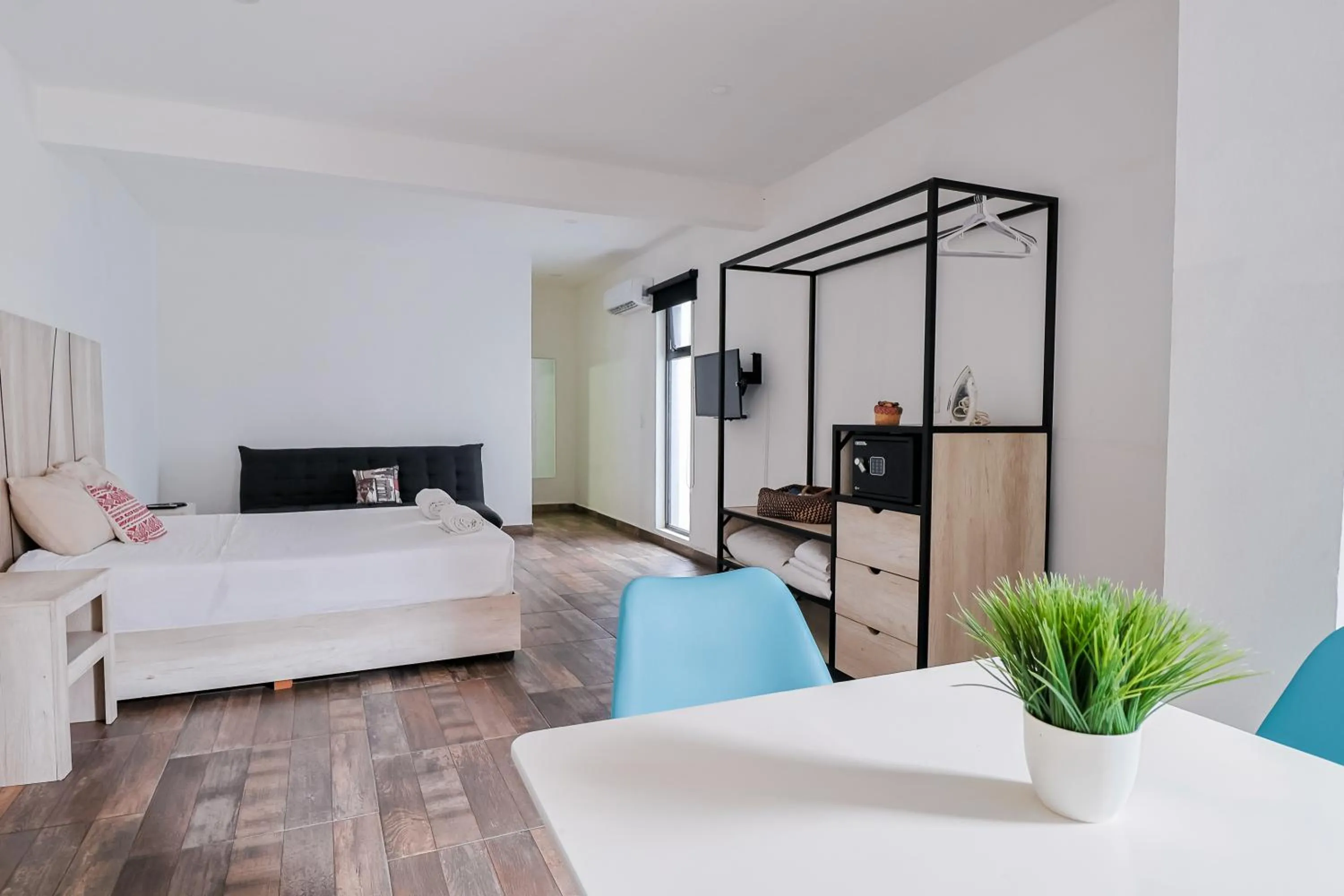 Photo of the whole room, Bed in Arkana 9 Suites by Grupo Amber