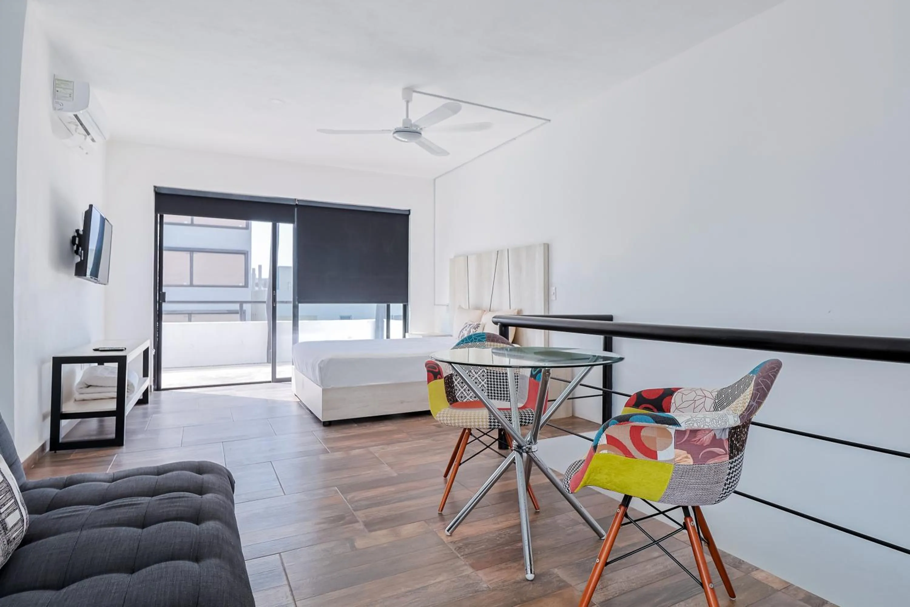 Photo of the whole room in Arkana 9 Suites by Grupo Amber