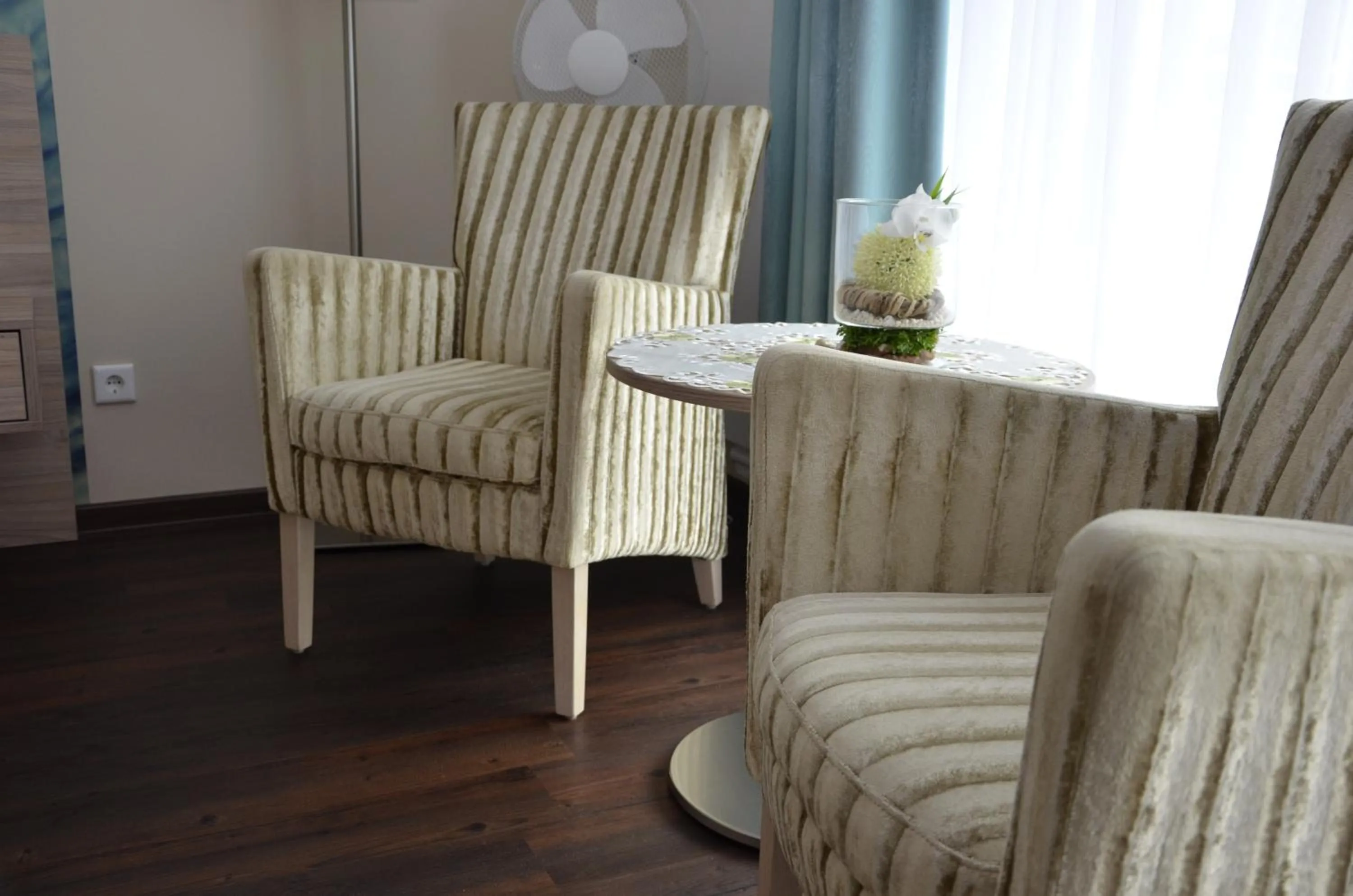 Photo of the whole room in Hotel Dreyer Garni