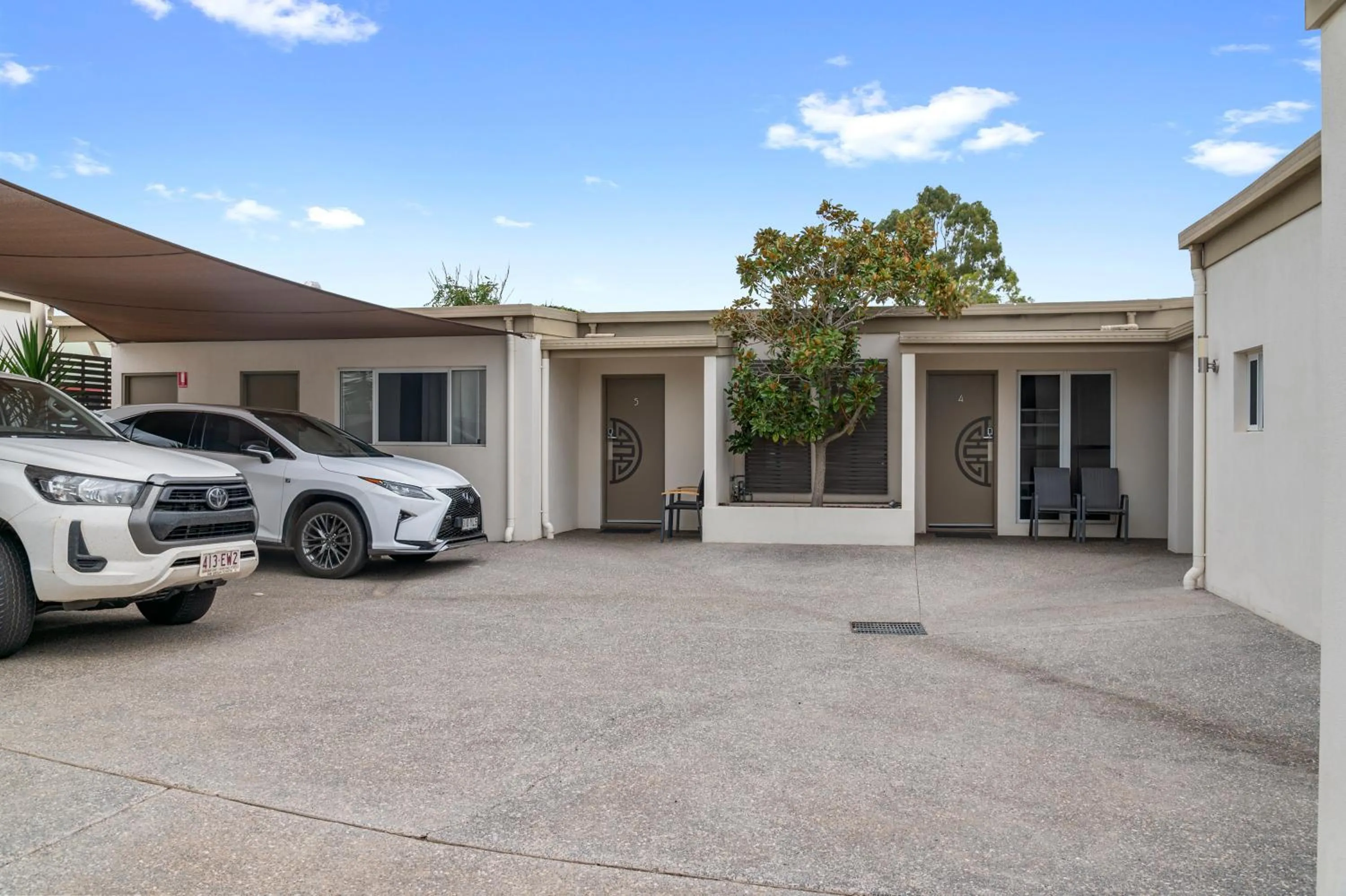 Parking in 53 on Victoria