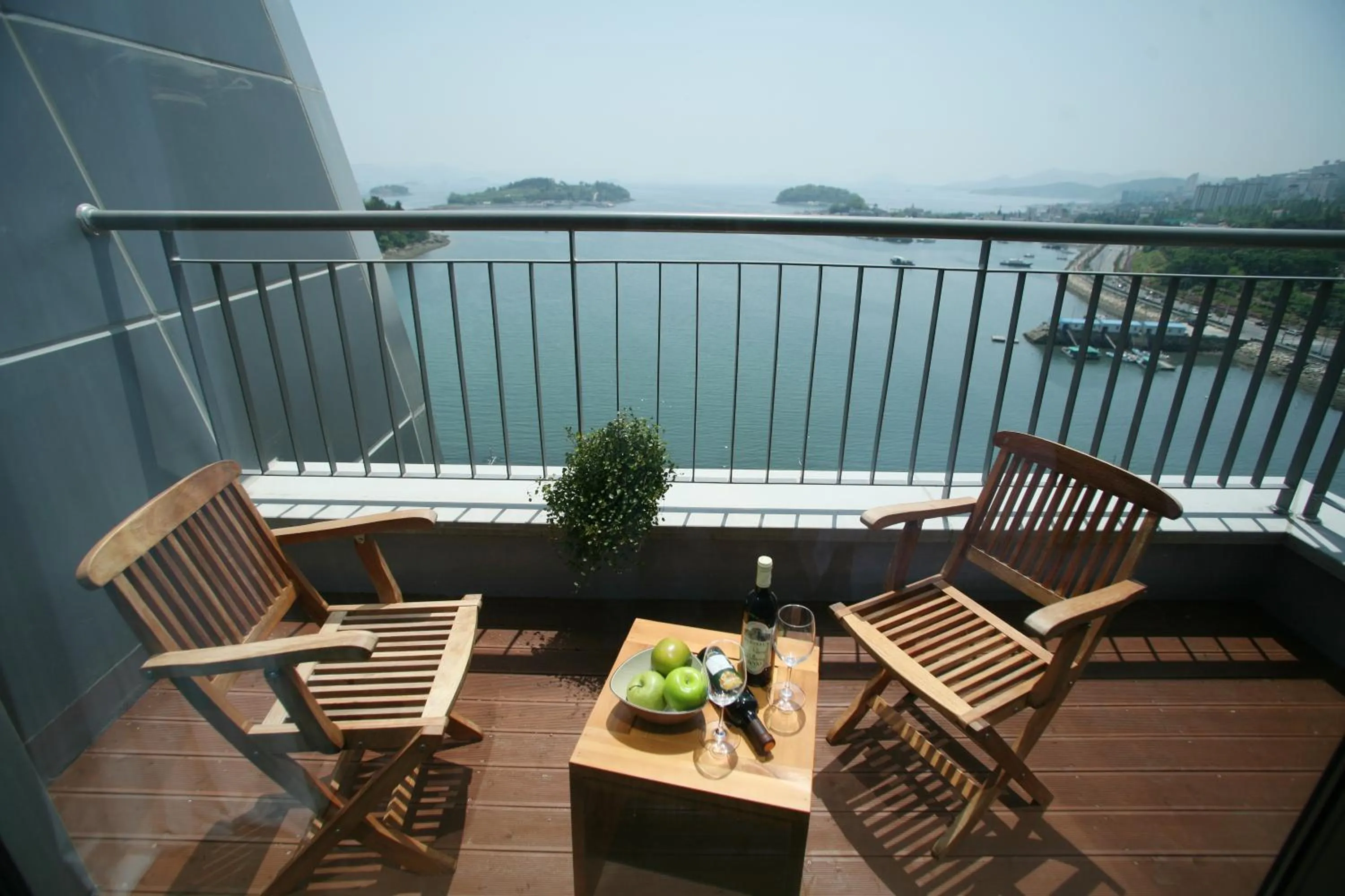 View (from property/room) in Benikea Hotel Yeosu