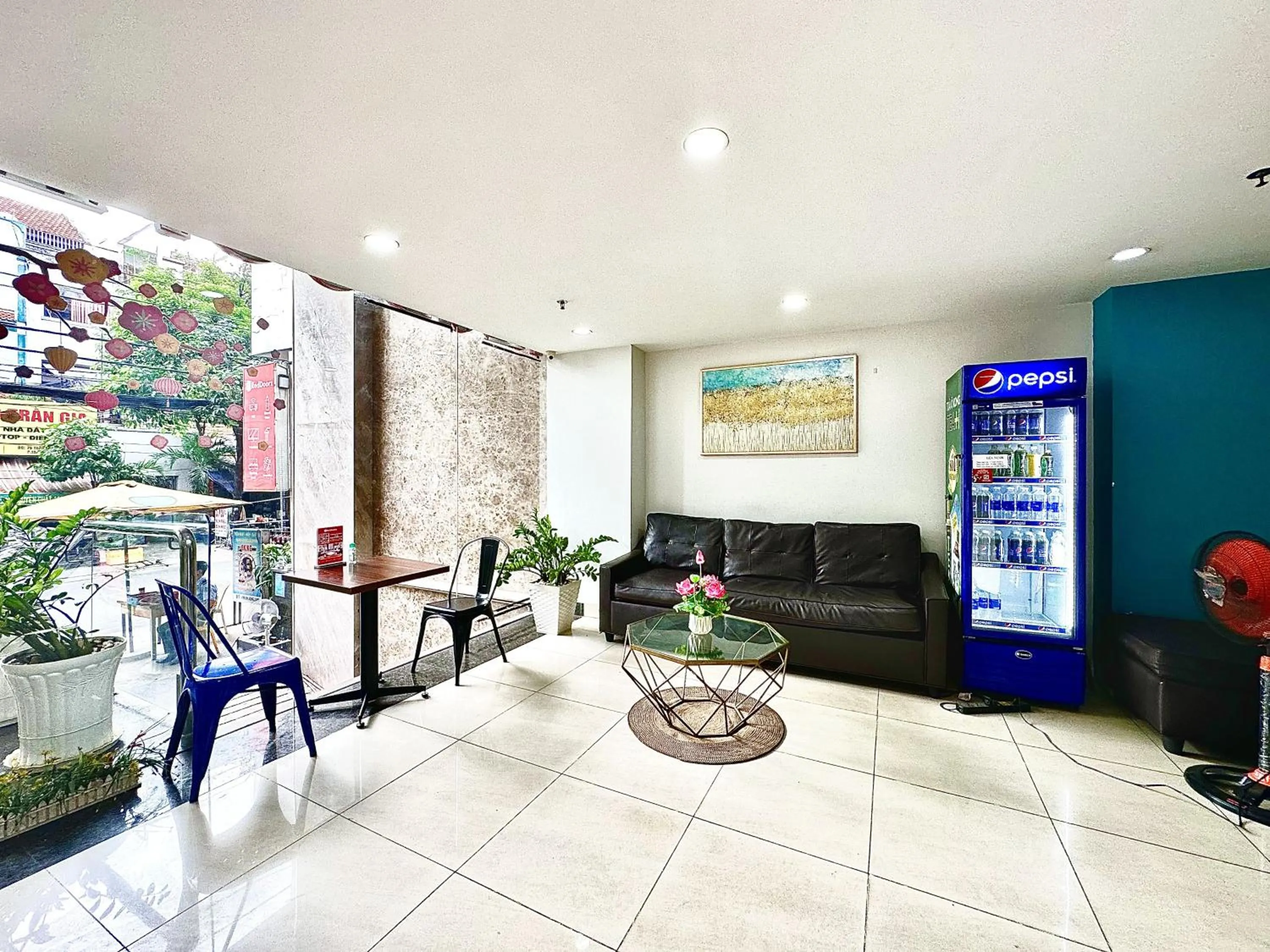 Living room in The Jade Hotel near Tan Son Nhat Airport