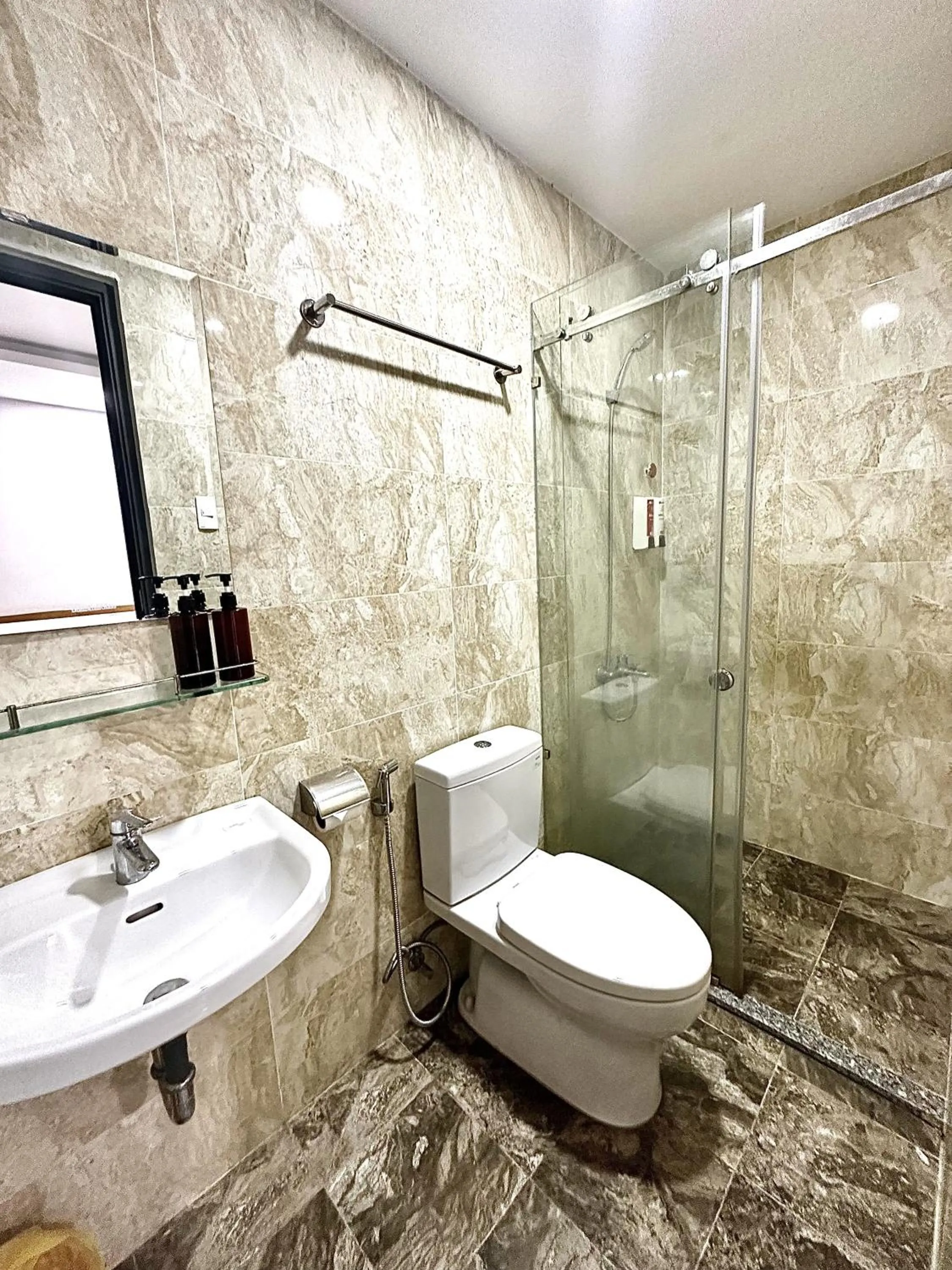 Shower in The Jade Hotel near Tan Son Nhat Airport