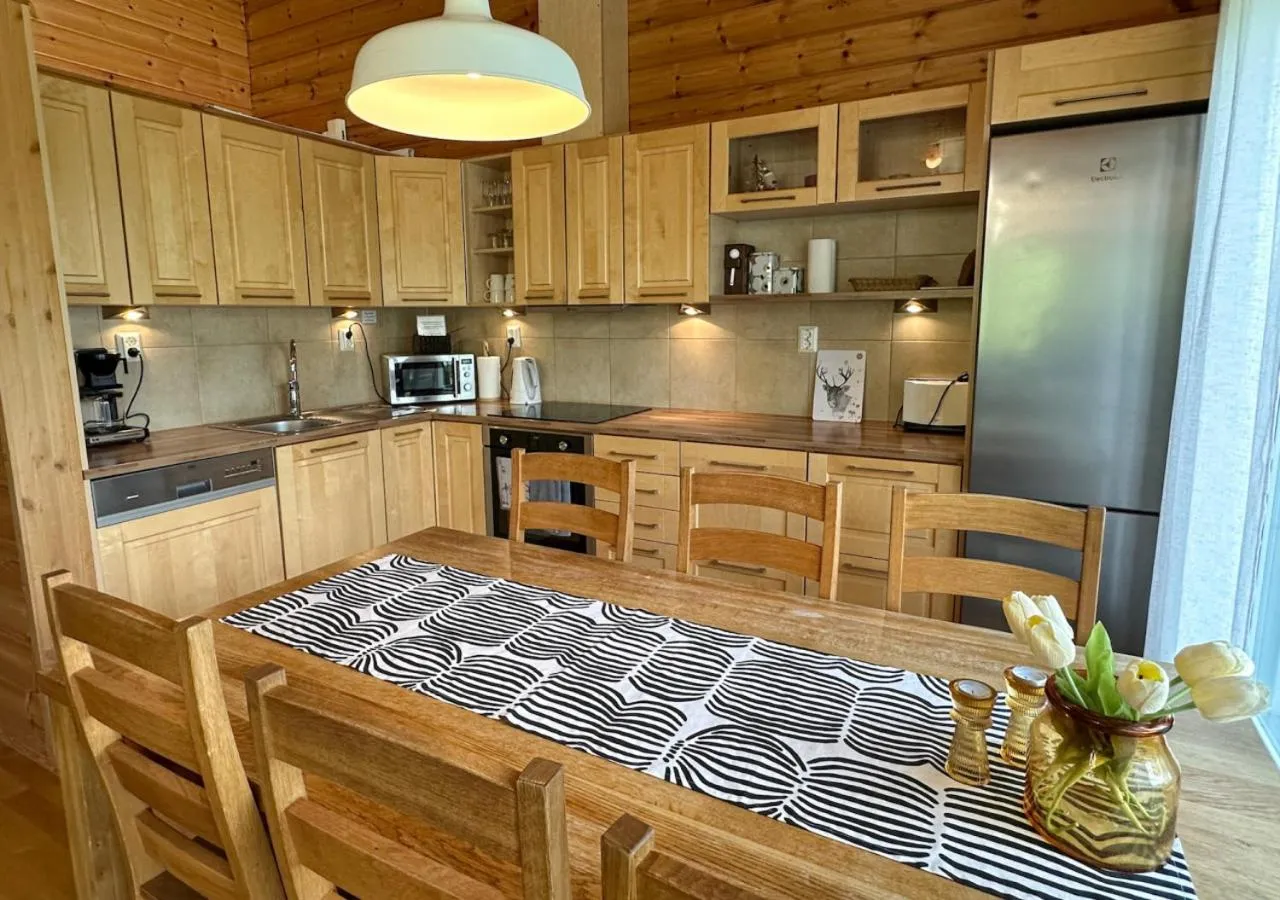 Dining area in Napapiirin Järvilomat