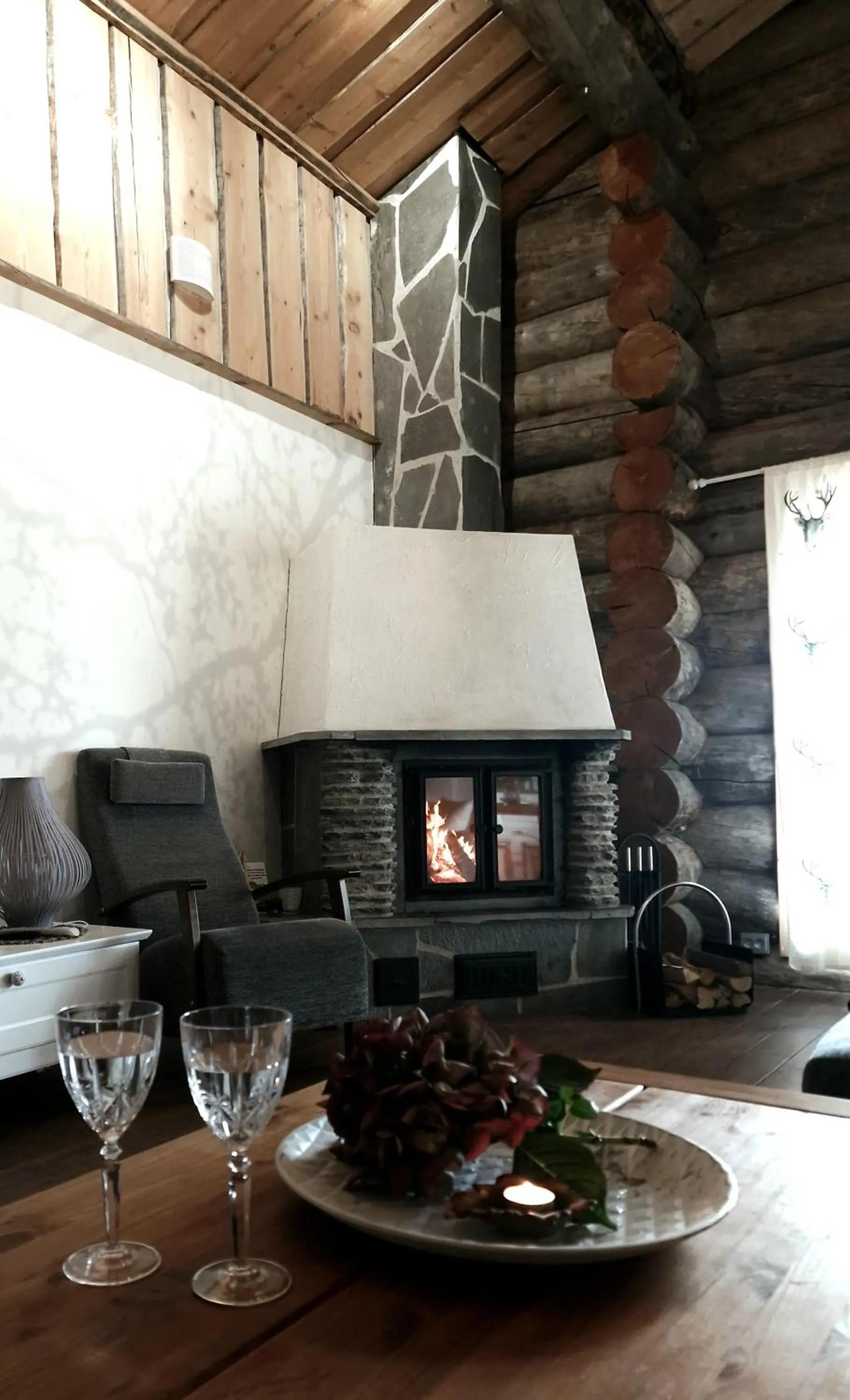 fireplace in Napapiirin Järvilomat