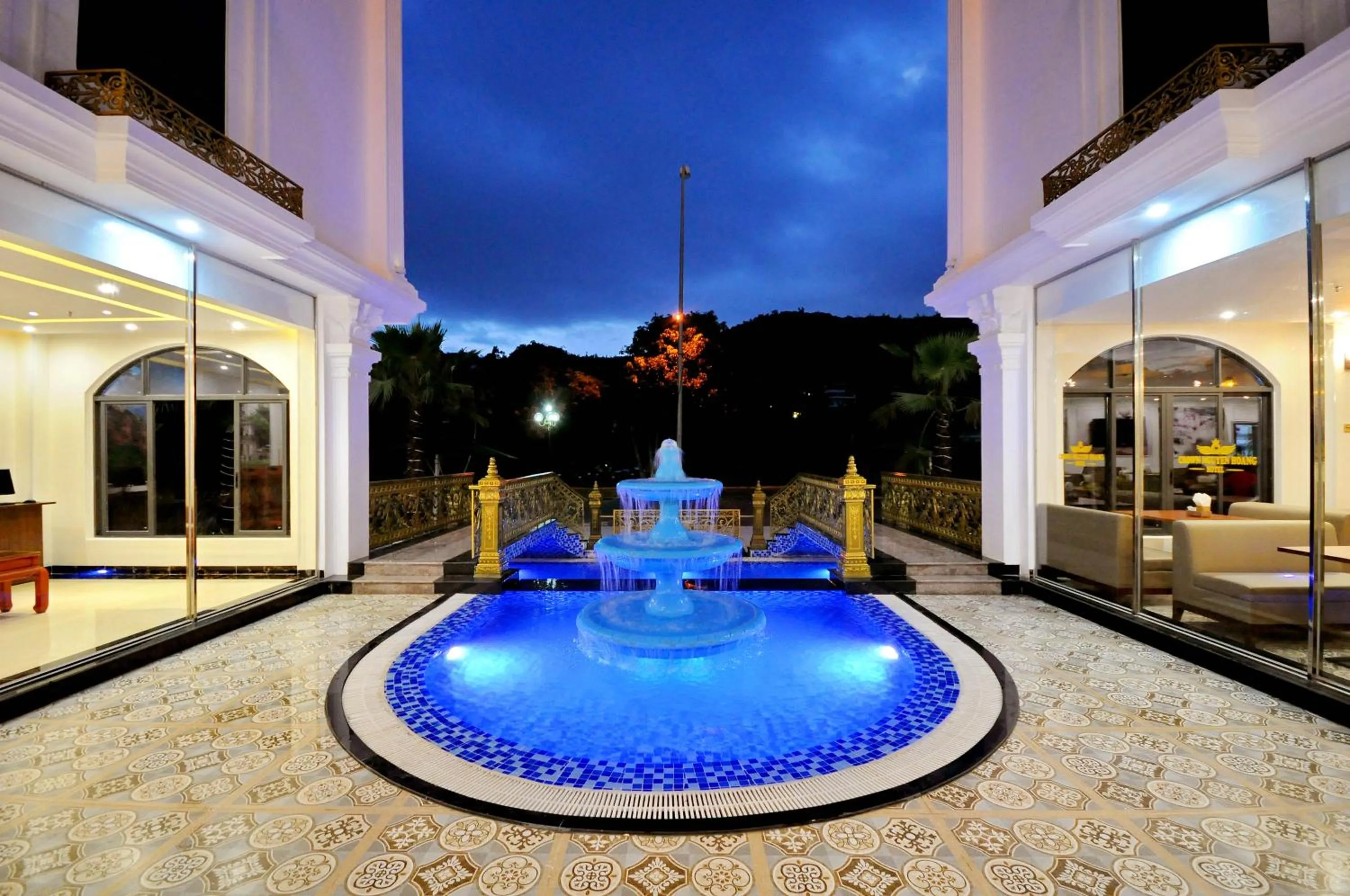 Swimming pool in Crown Nguyen Hoang Hotel
