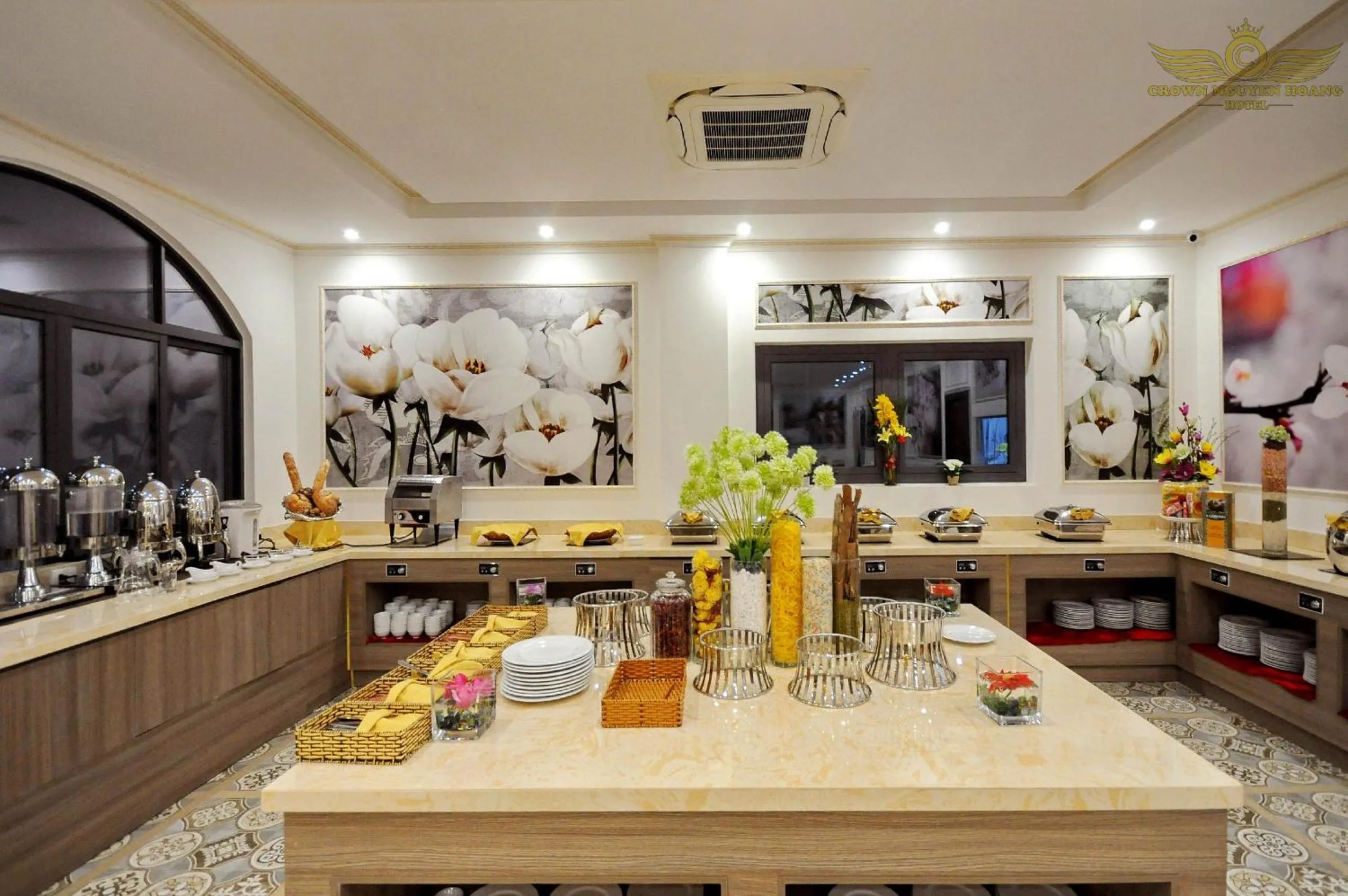 Breakfast in Crown Nguyen Hoang Hotel