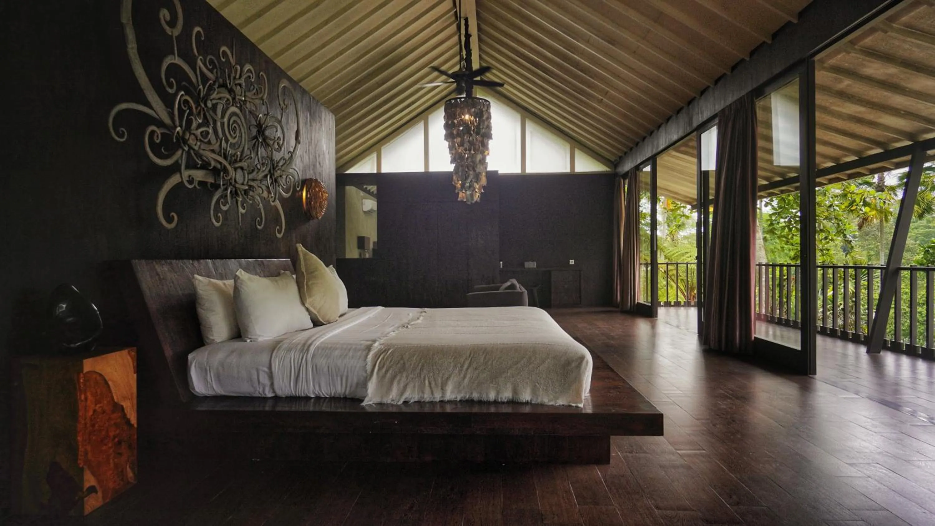 Bed in Sandhya Villa Ubud