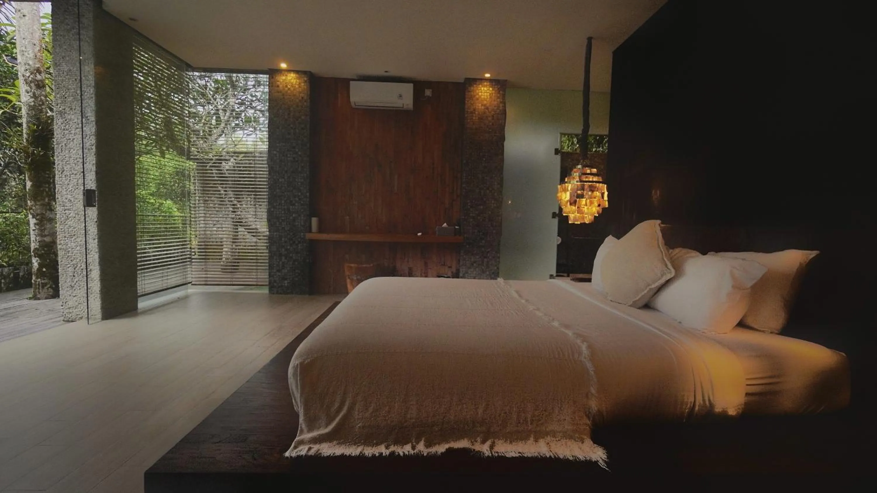 Bed in Sandhya Villa Ubud