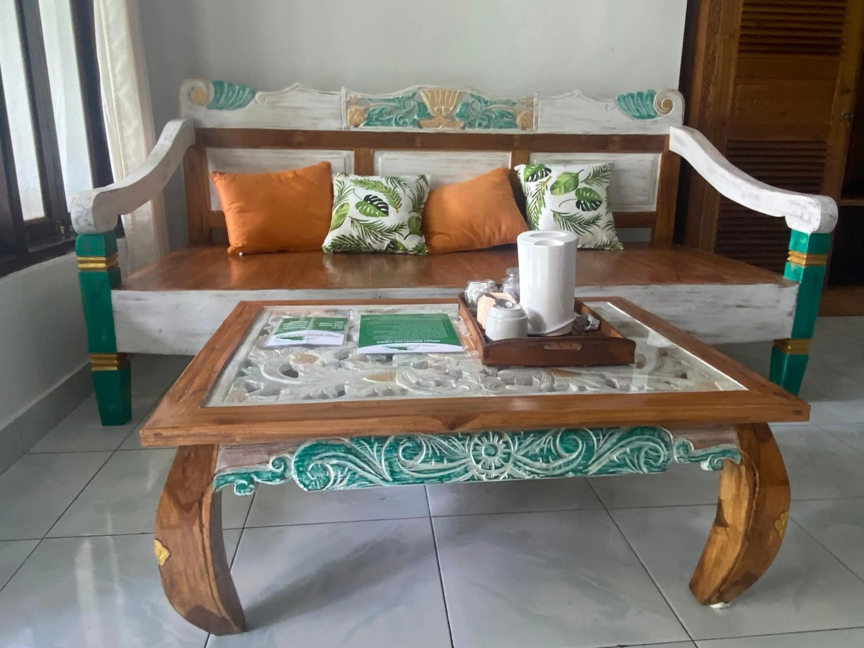 Coffee/tea facilities in Great Mountain Views Villa Resort