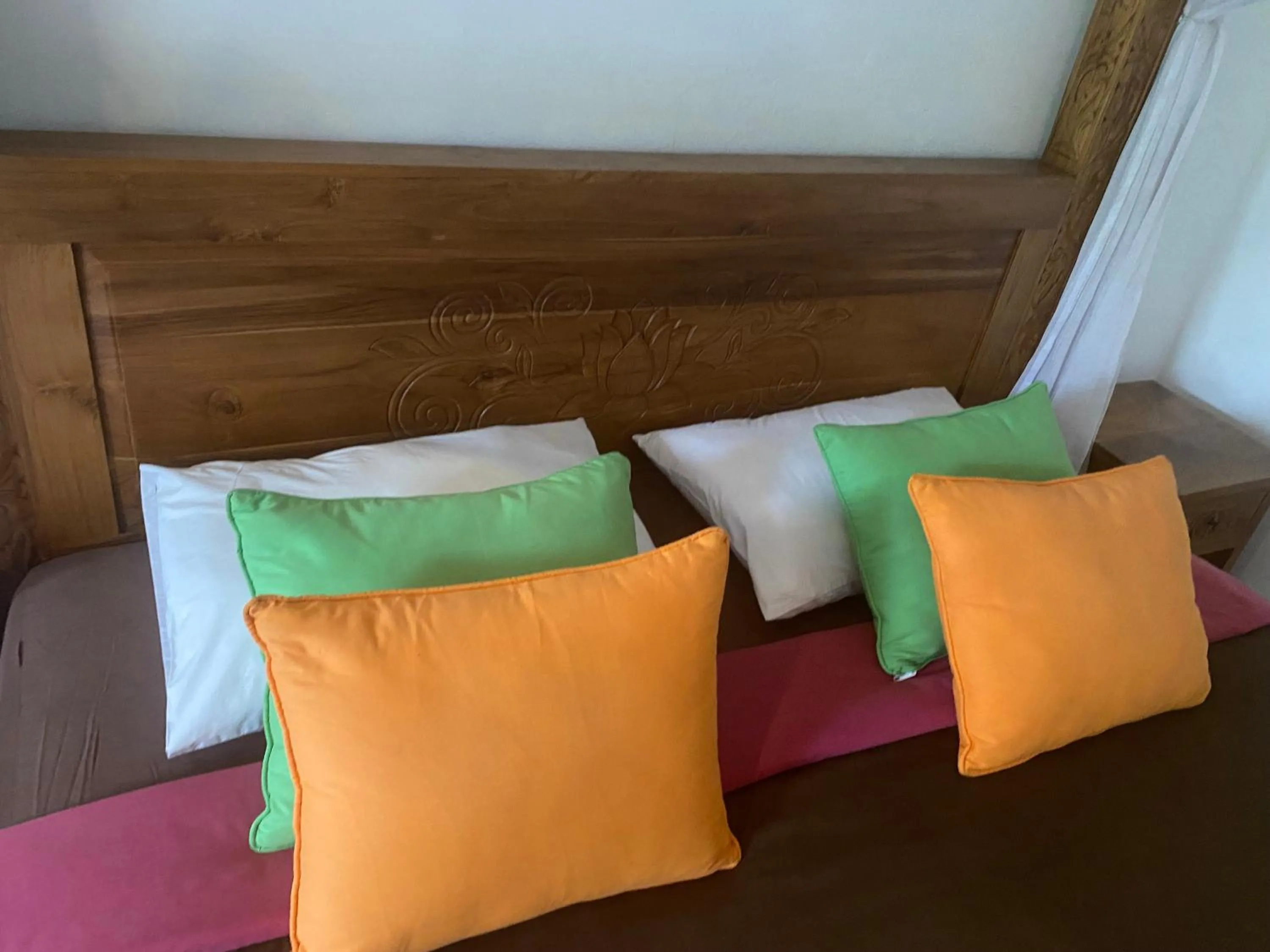 Bed in Great Mountain Views Villa Resort