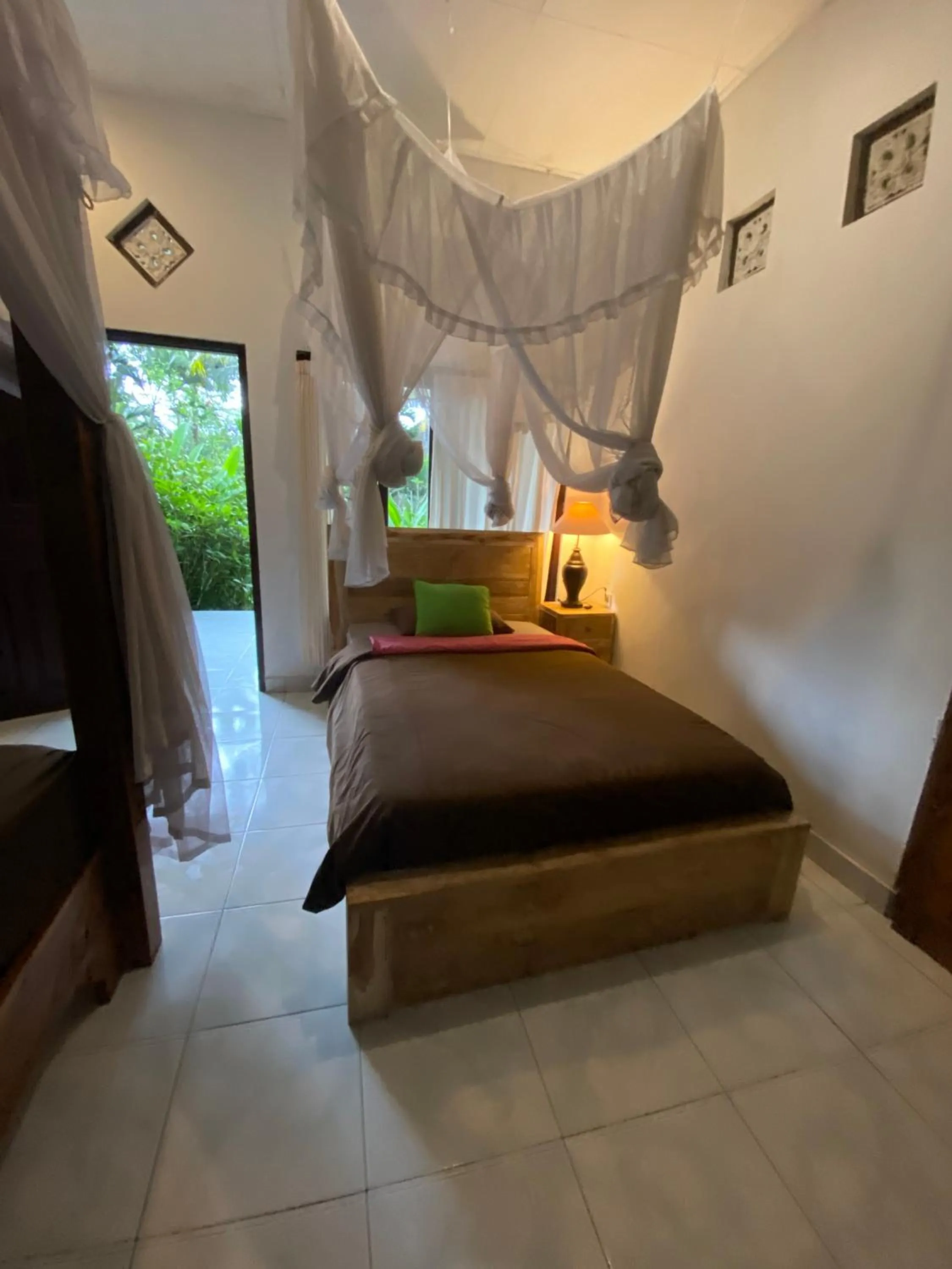 Bed in Great Mountain Views Villa Resort