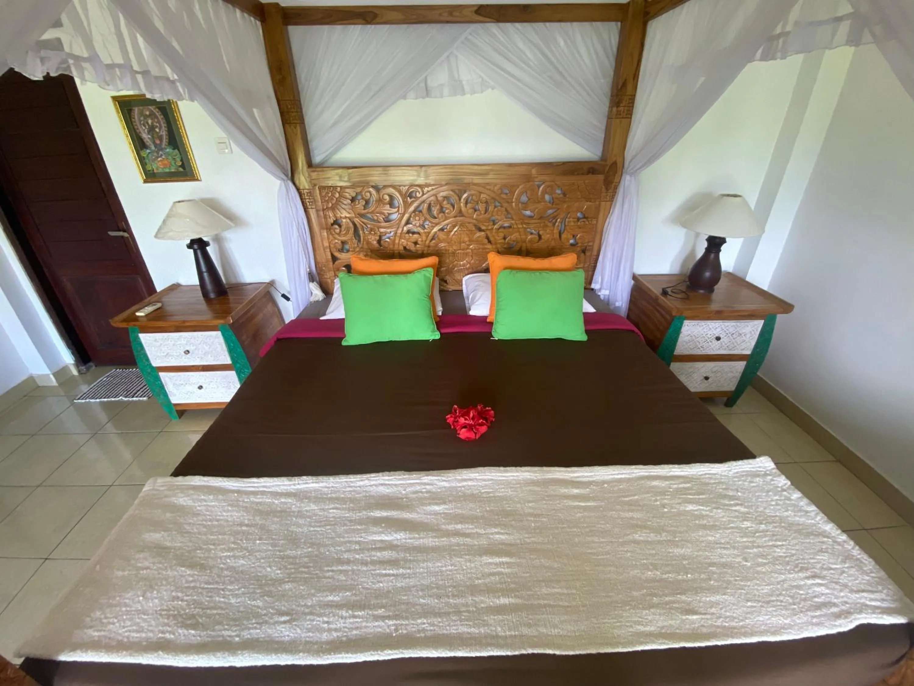 Bed in Great Mountain Views Villa Resort