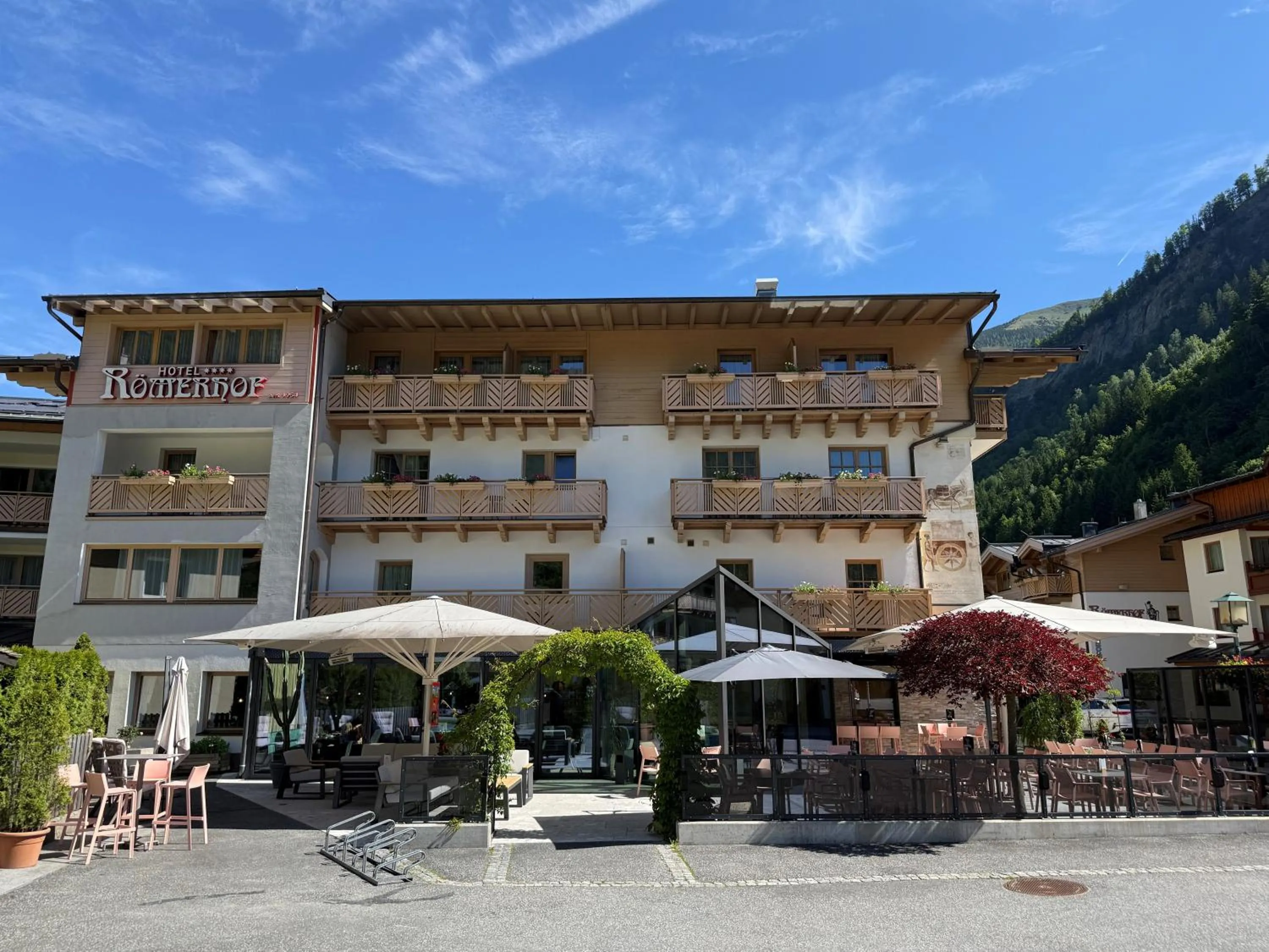 Restaurant/places to eat in Hotel Römerhof