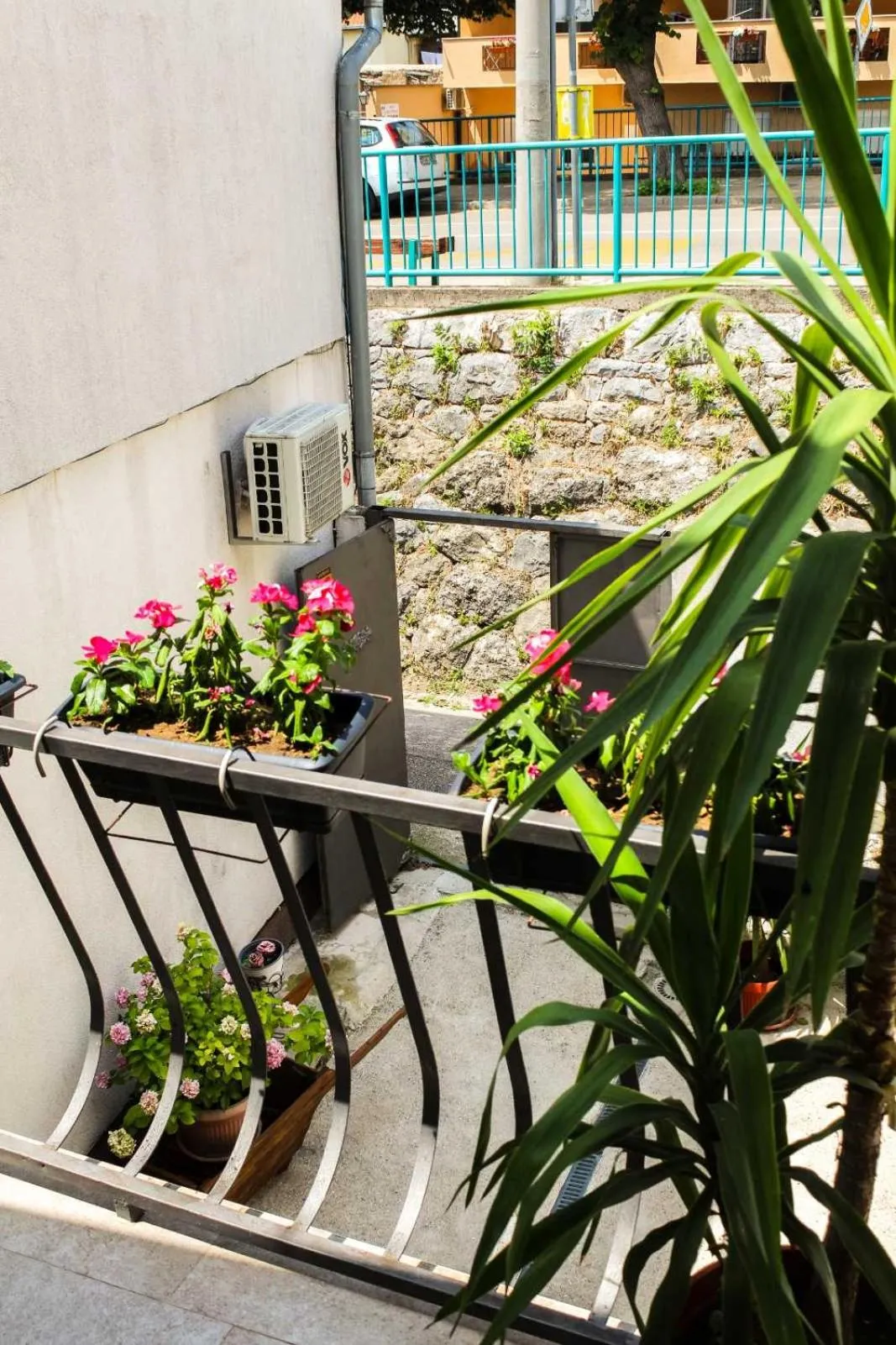 Apartments Ajla