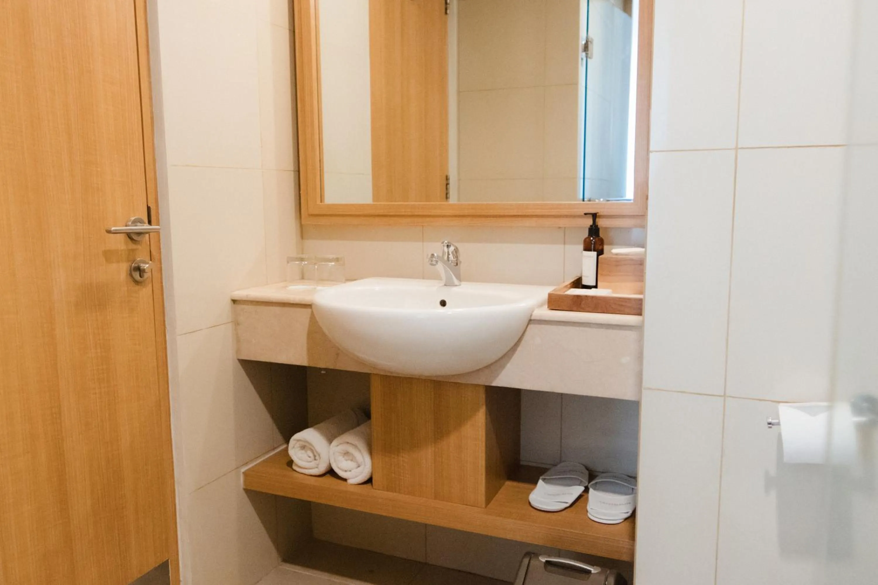 Shower in Crystalkuta Hotel - Bali