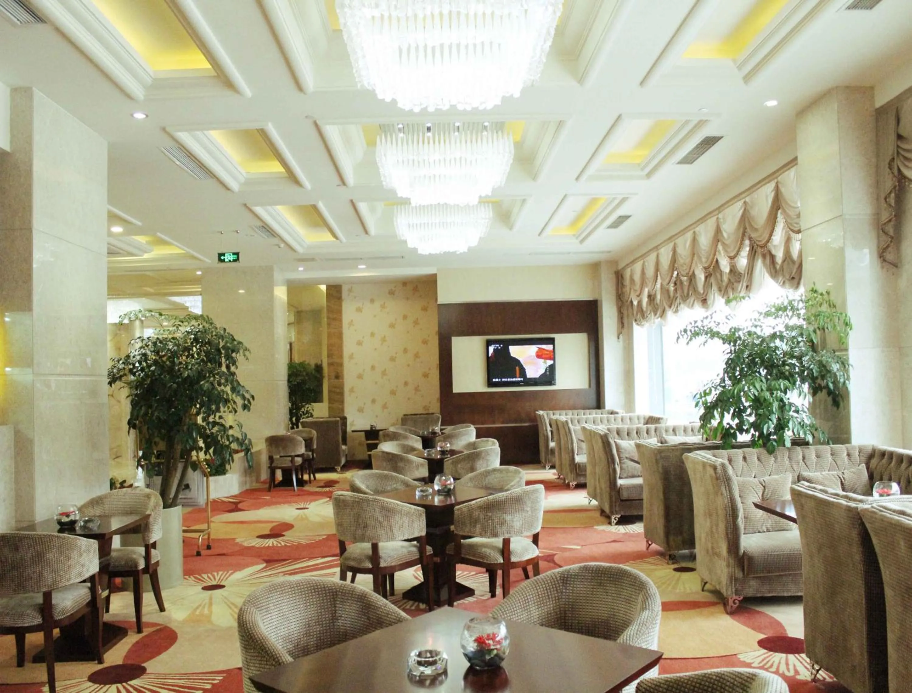 Lounge or bar in Ramada Chengdu North