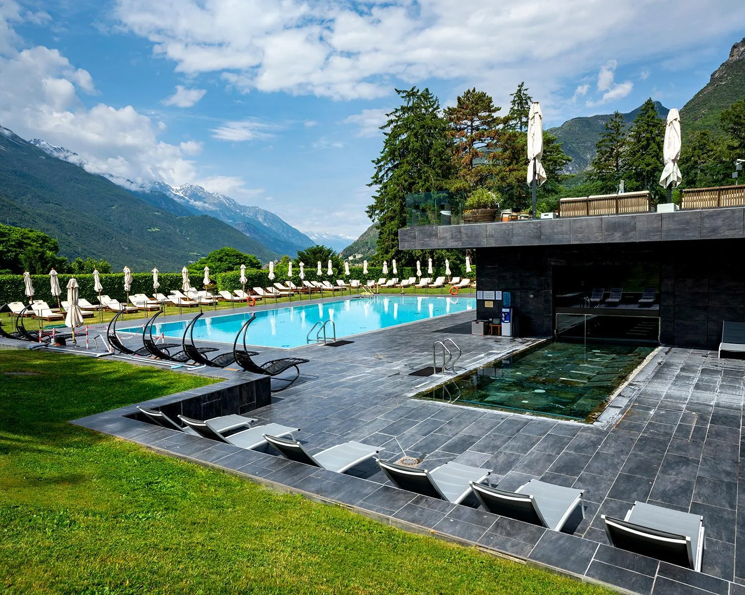 Swimming pool in Parc Hotel Billia