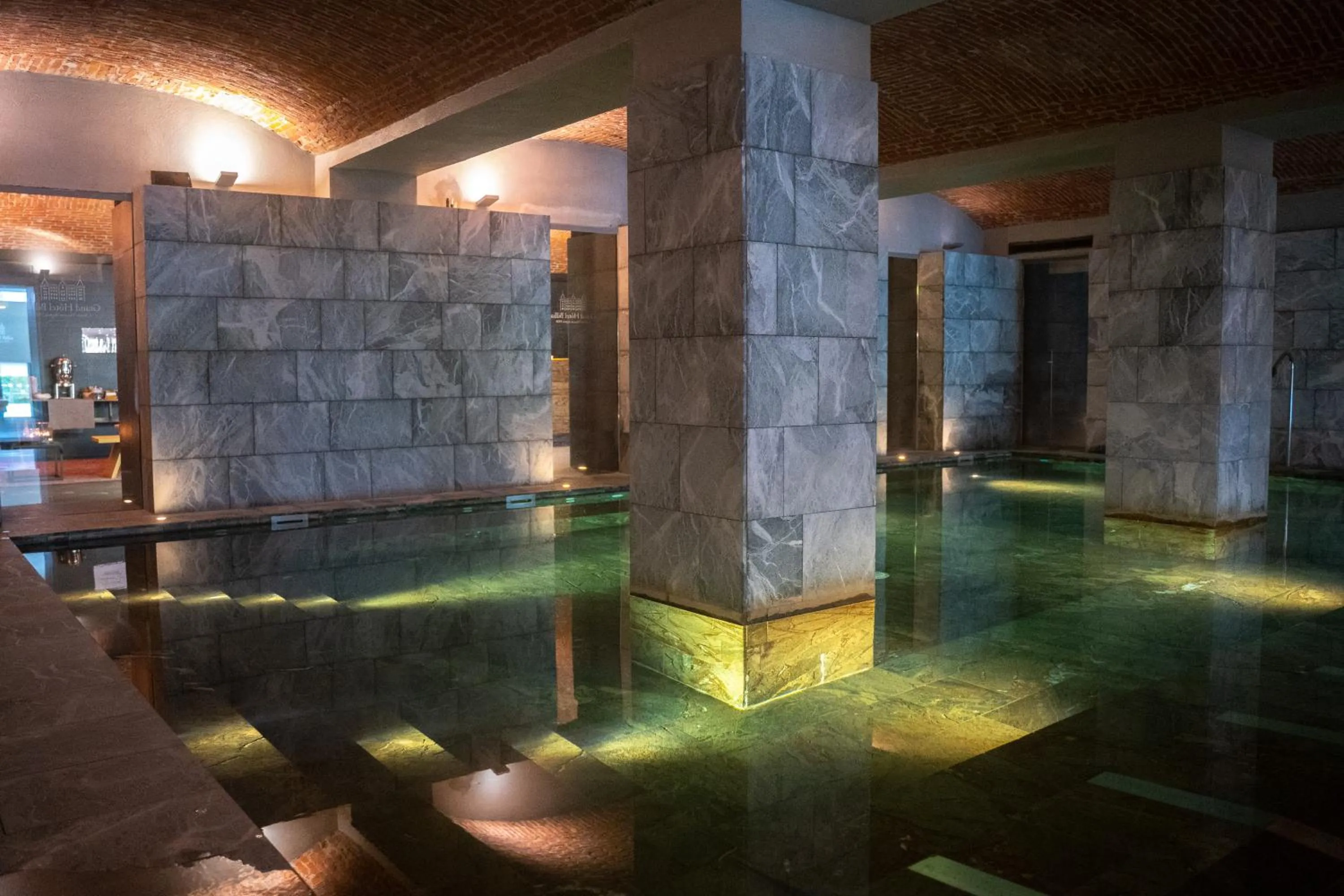 Swimming pool in Parc Hotel Billia