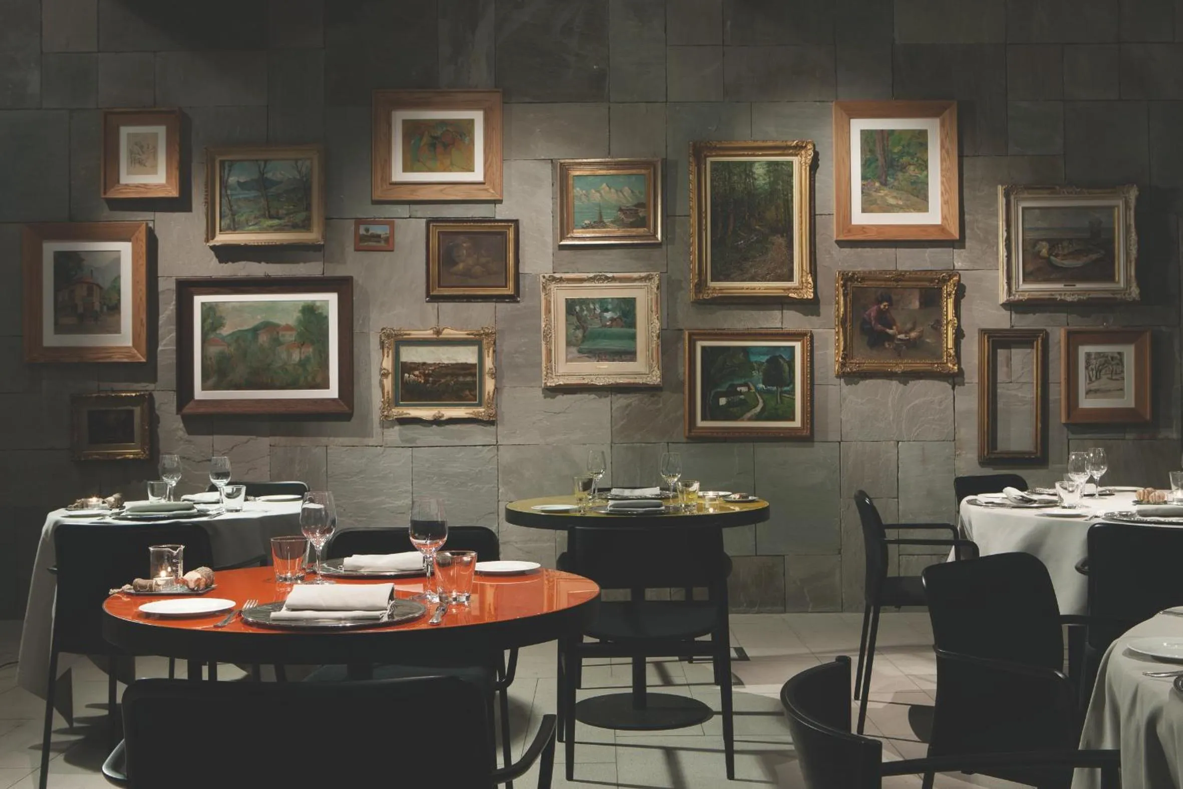 Restaurant/places to eat in Parc Hotel Billia