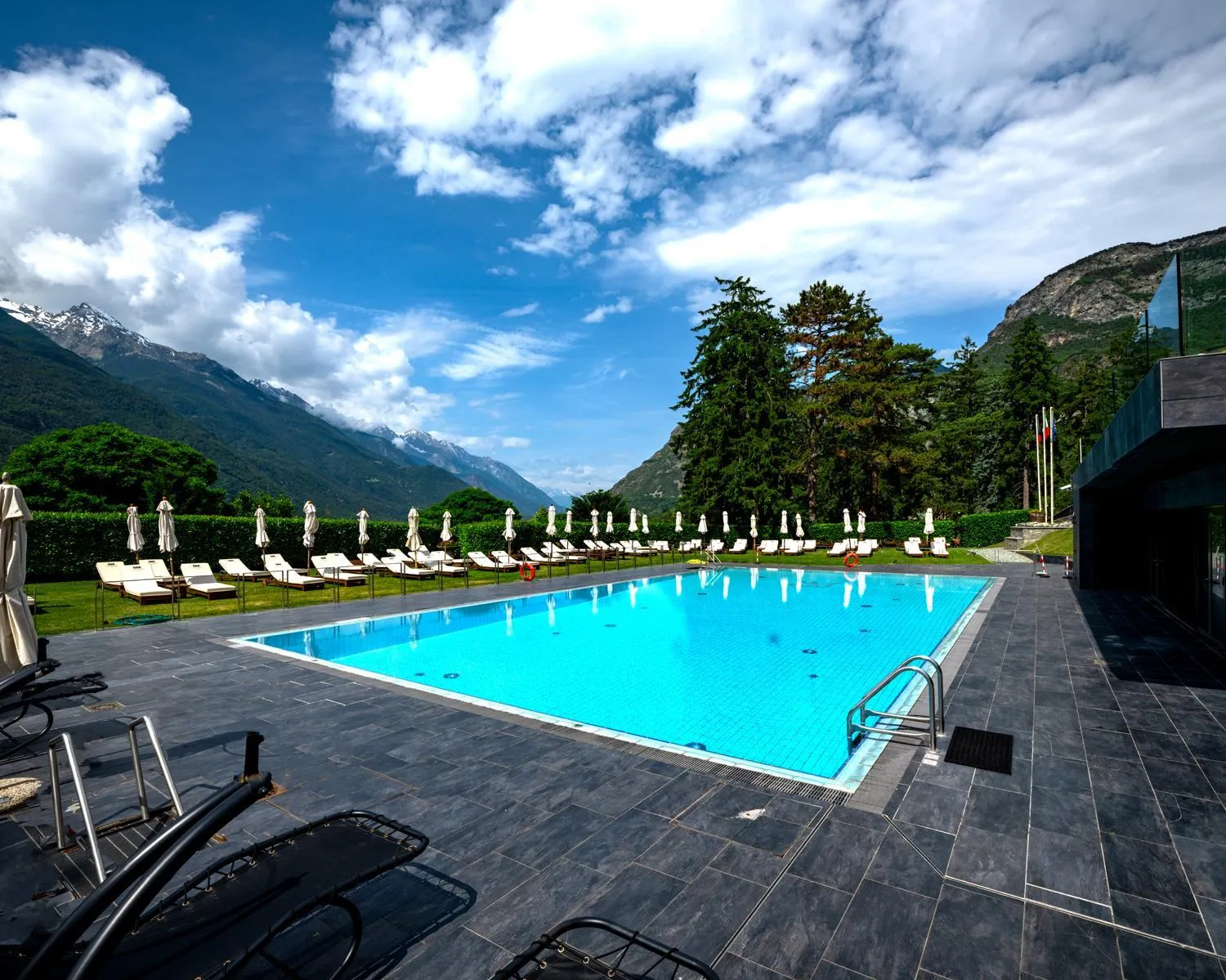 Swimming pool in Parc Hotel Billia