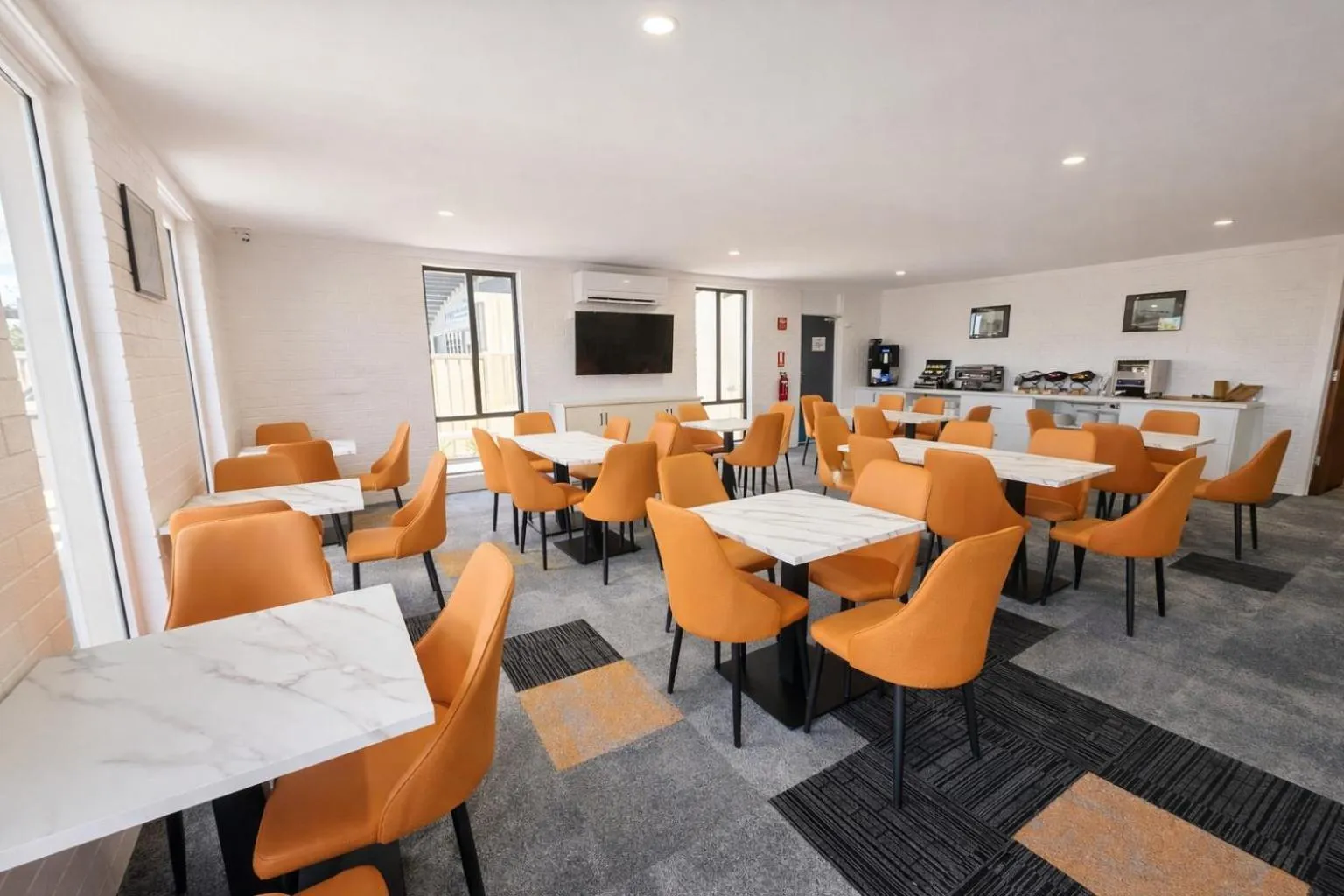 Breakfast in Busselton Motel