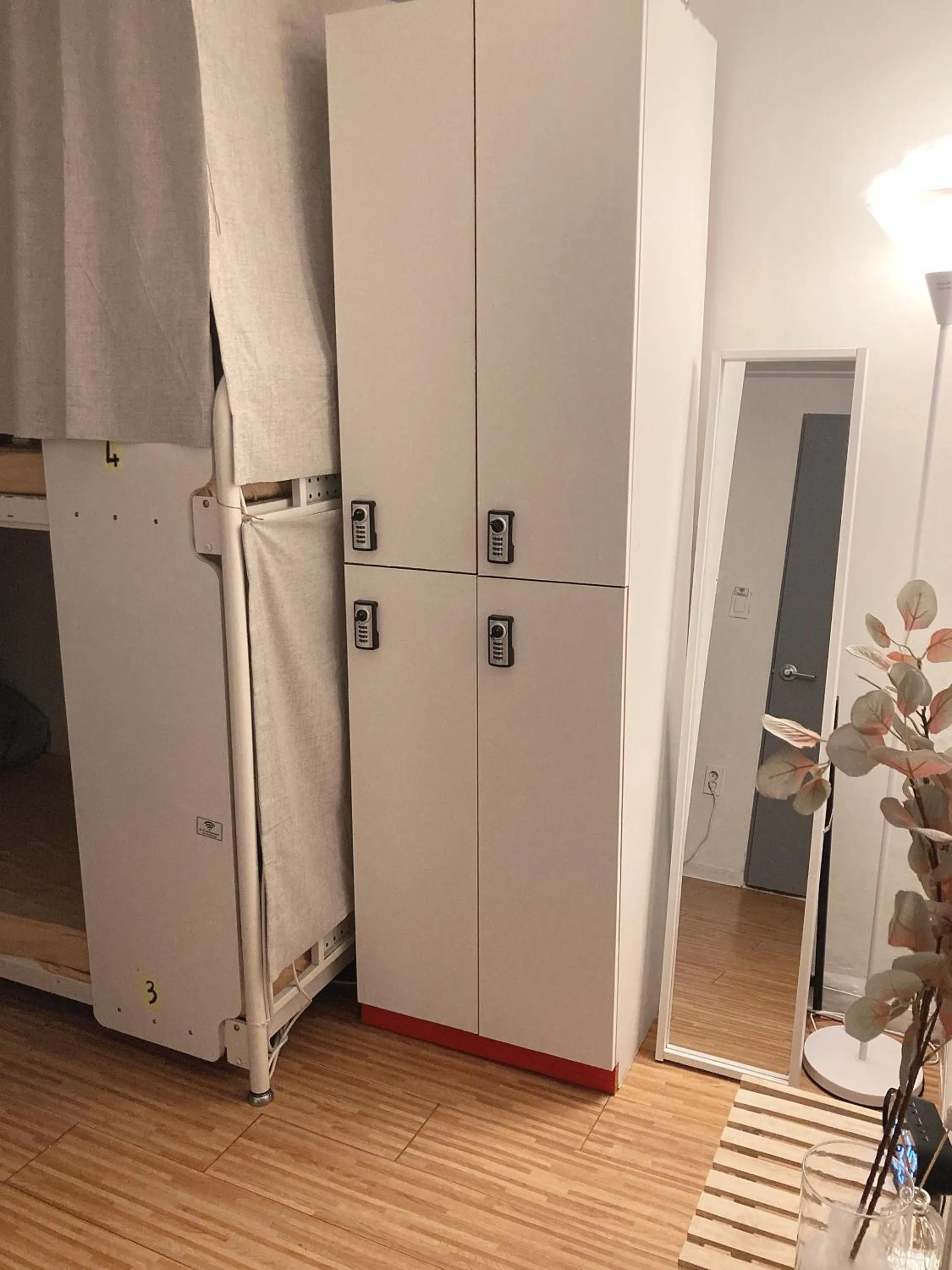 Communal kitchen in Yakorea Hostel Dongdaemun